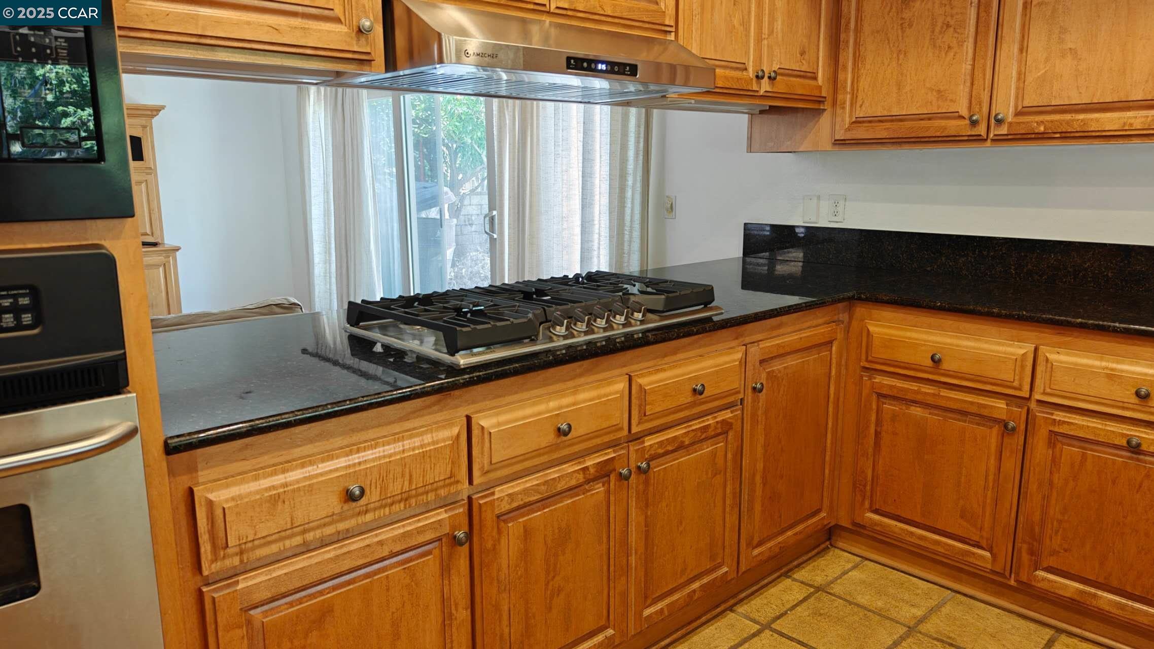Detail Gallery Image 11 of 24 For 1023 Le Conte Dr, Riverside,  CA 92507 - 4 Beds | 2 Baths