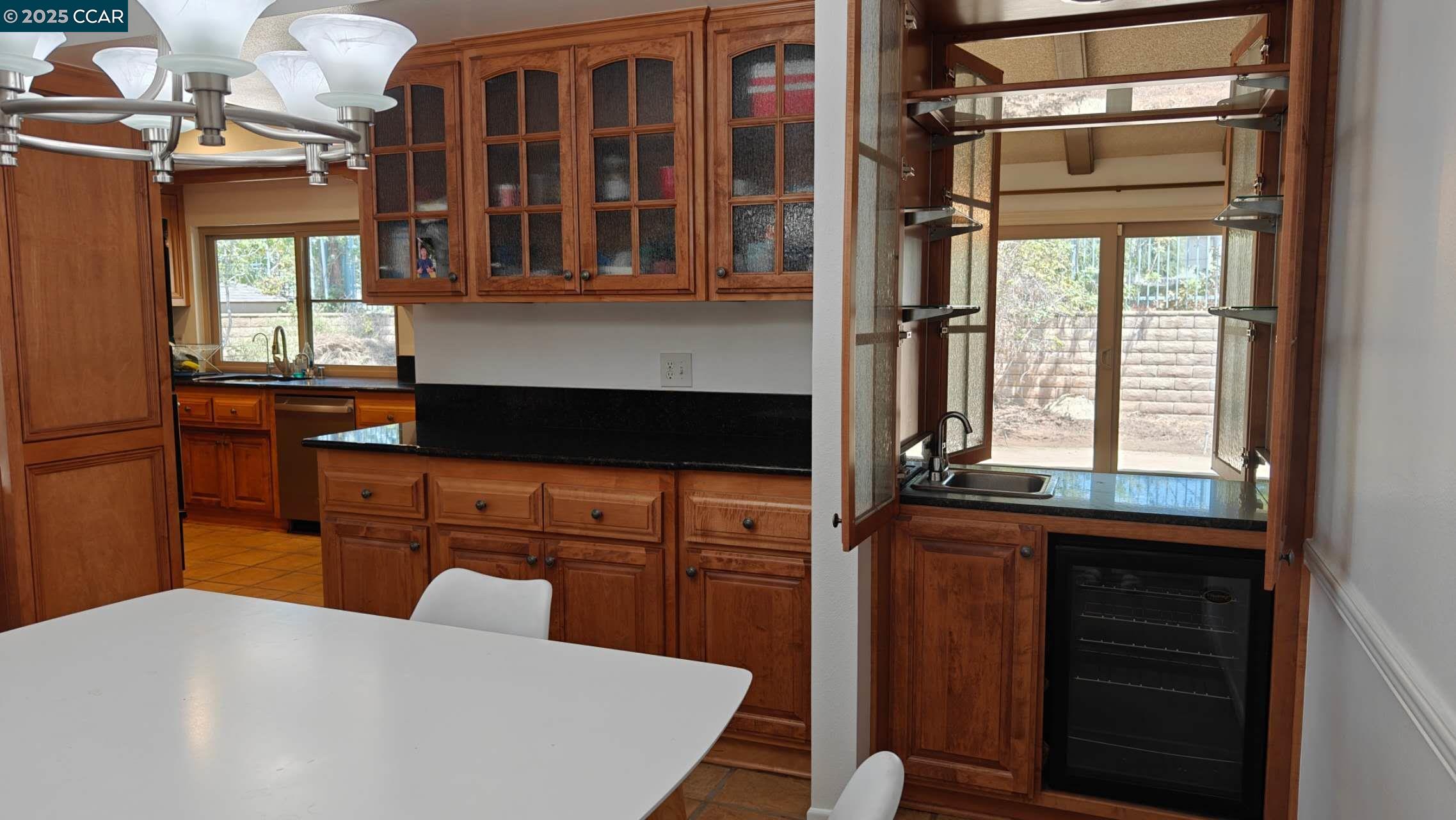 Detail Gallery Image 14 of 24 For 1023 Le Conte Dr, Riverside,  CA 92507 - 4 Beds | 2 Baths
