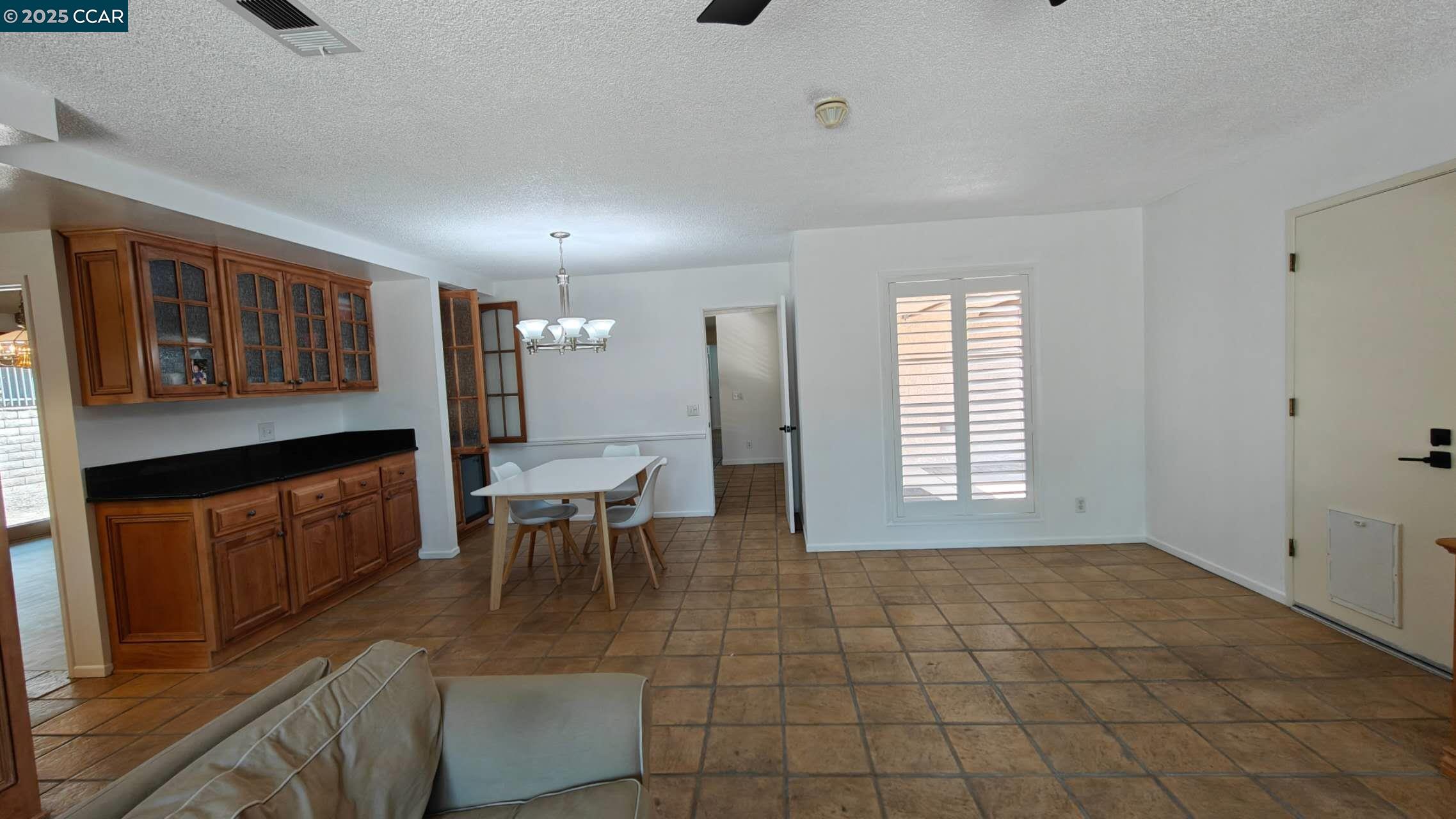 Detail Gallery Image 16 of 24 For 1023 Le Conte Dr, Riverside,  CA 92507 - 4 Beds | 2 Baths