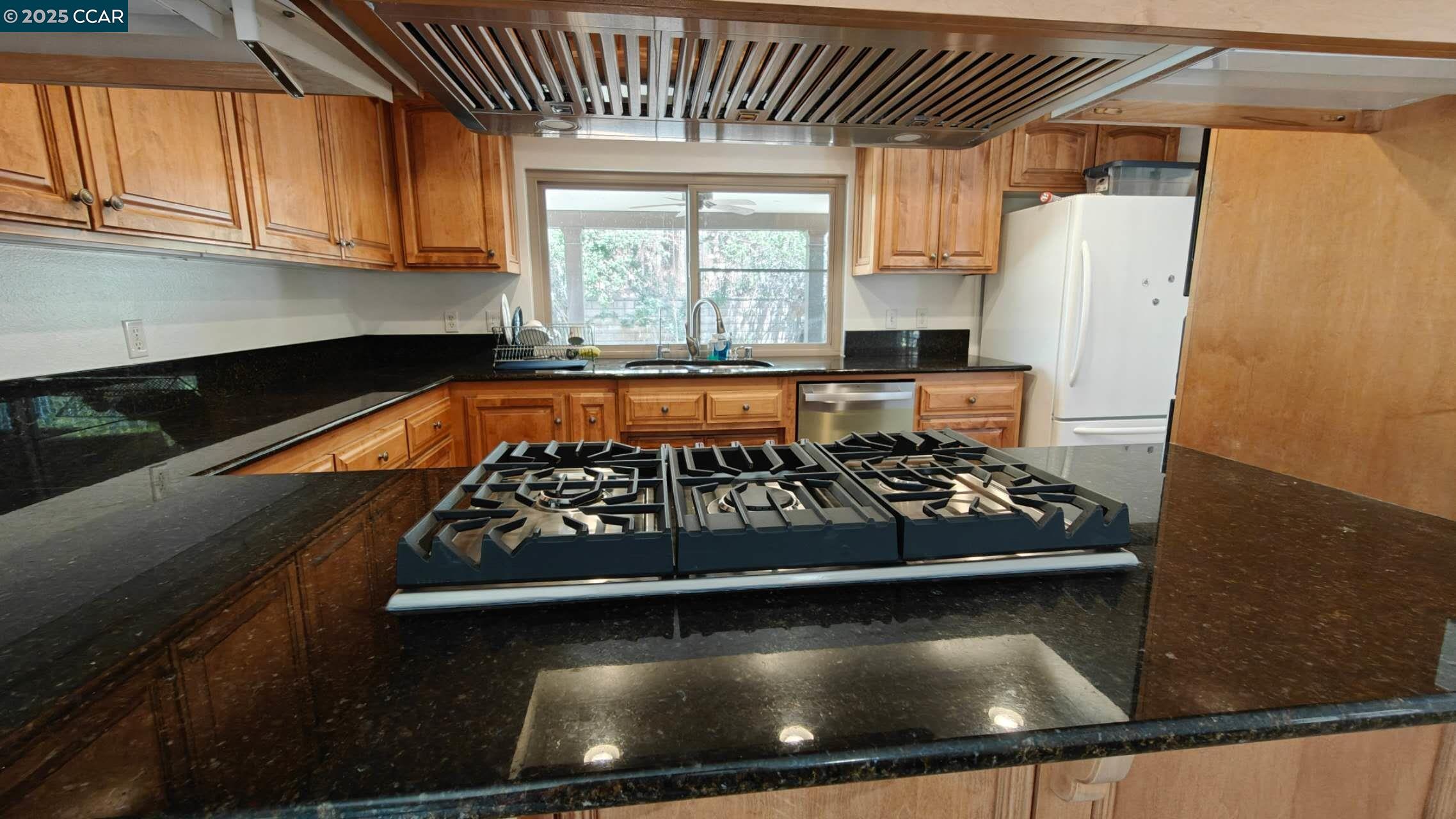 Detail Gallery Image 10 of 24 For 1023 Le Conte Dr, Riverside,  CA 92507 - 4 Beds | 2 Baths