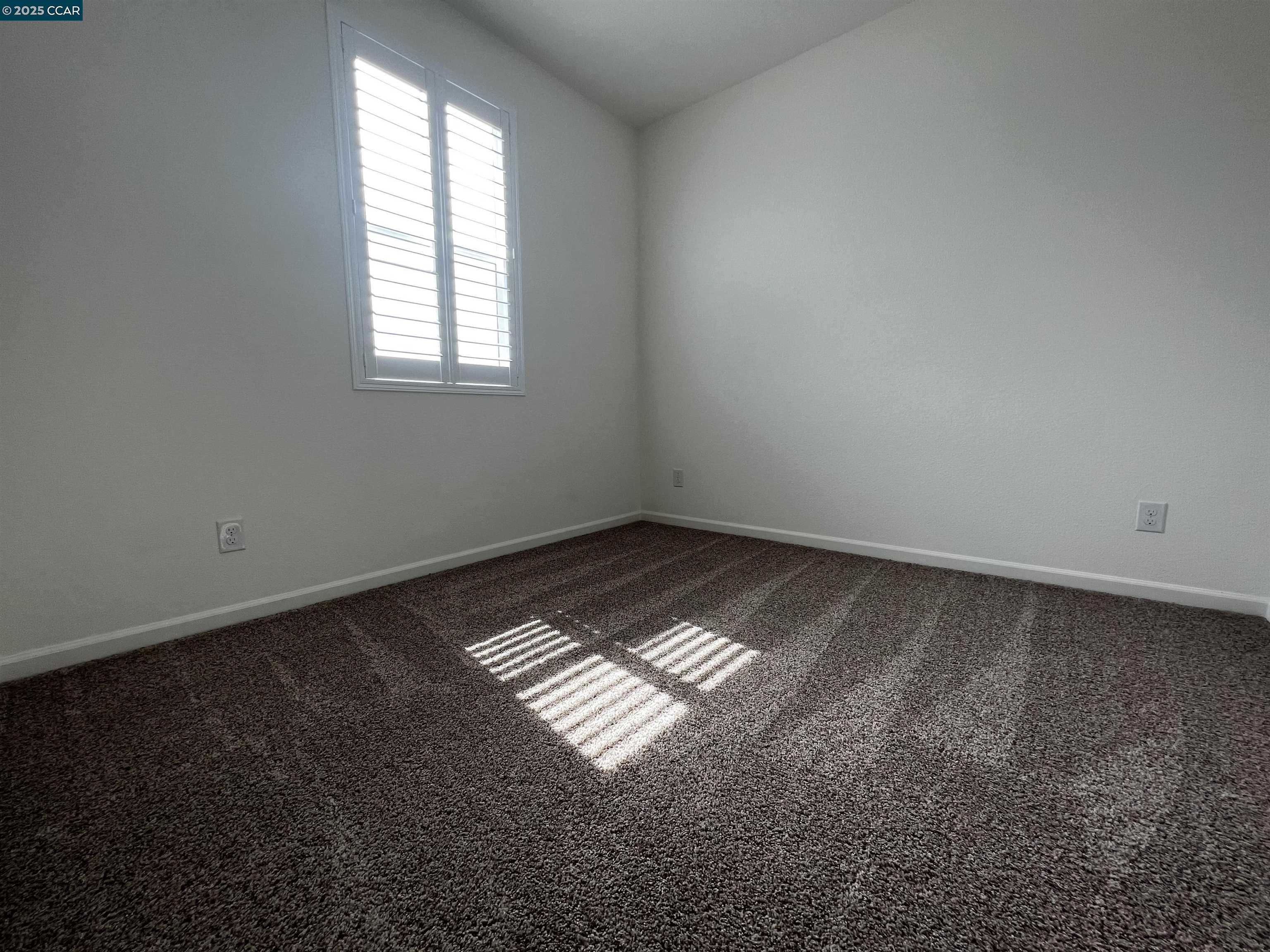 Detail Gallery Image 13 of 23 For 742 Iris Dr, Vallejo,  CA 95687 - 3 Beds | 2/1 Baths