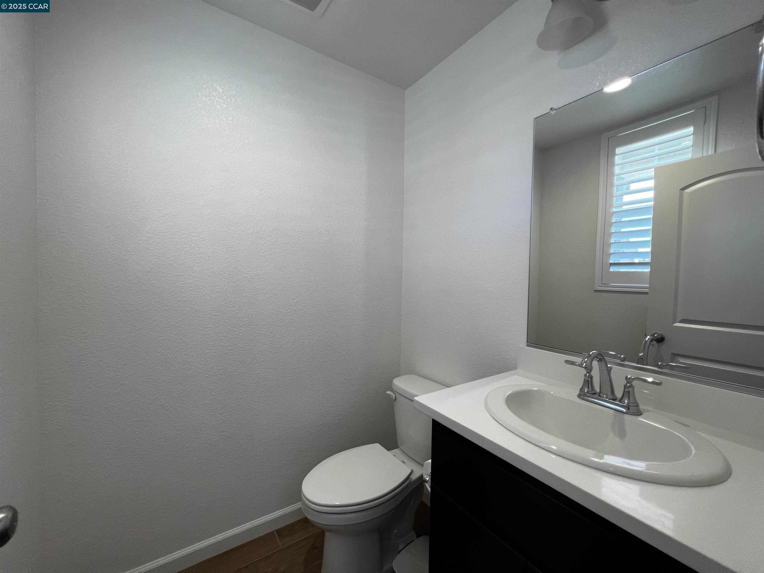Detail Gallery Image 16 of 23 For 742 Iris Dr, Vallejo,  CA 95687 - 3 Beds | 2/1 Baths