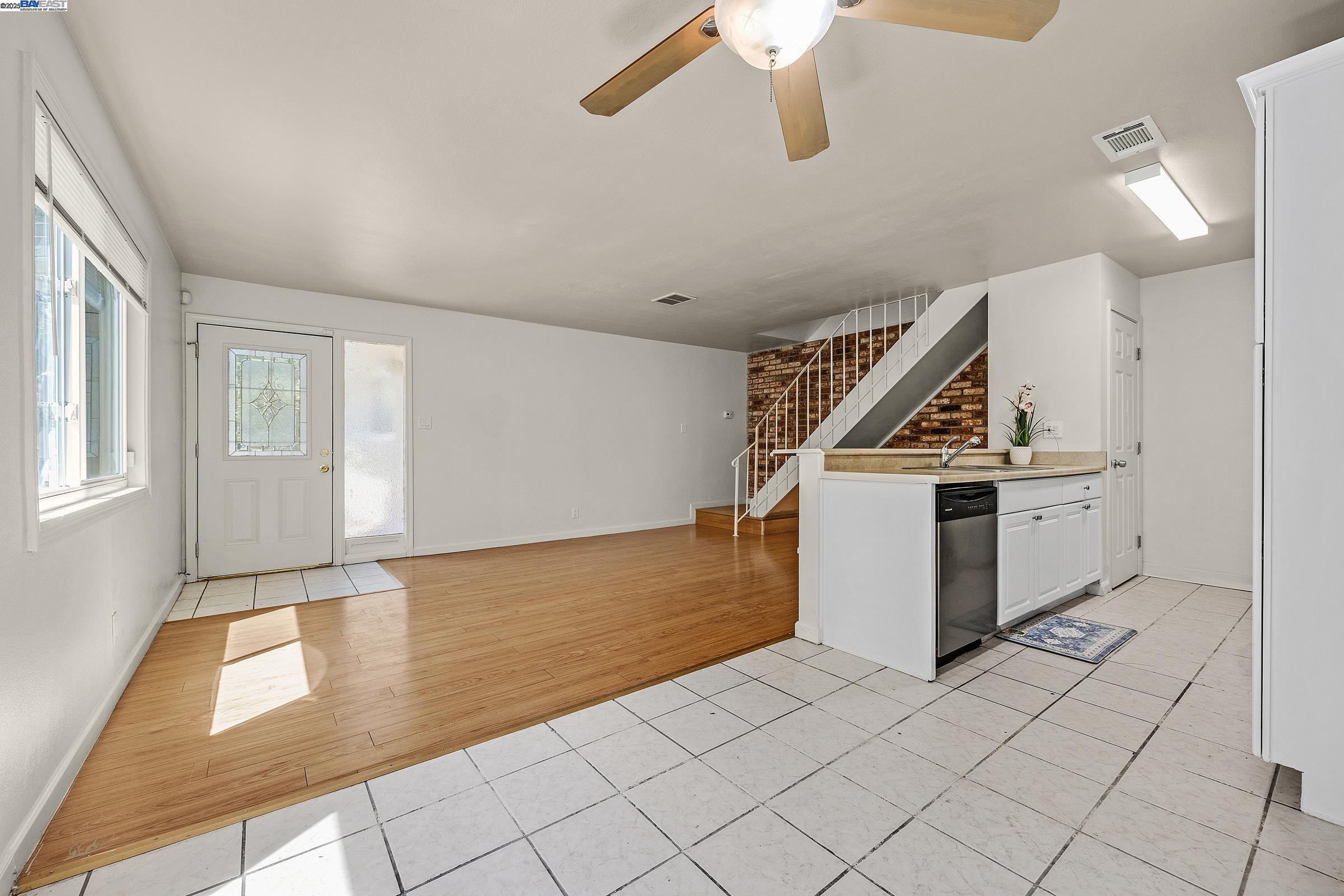 Photo #15: 41108433 Listing: Photo #15