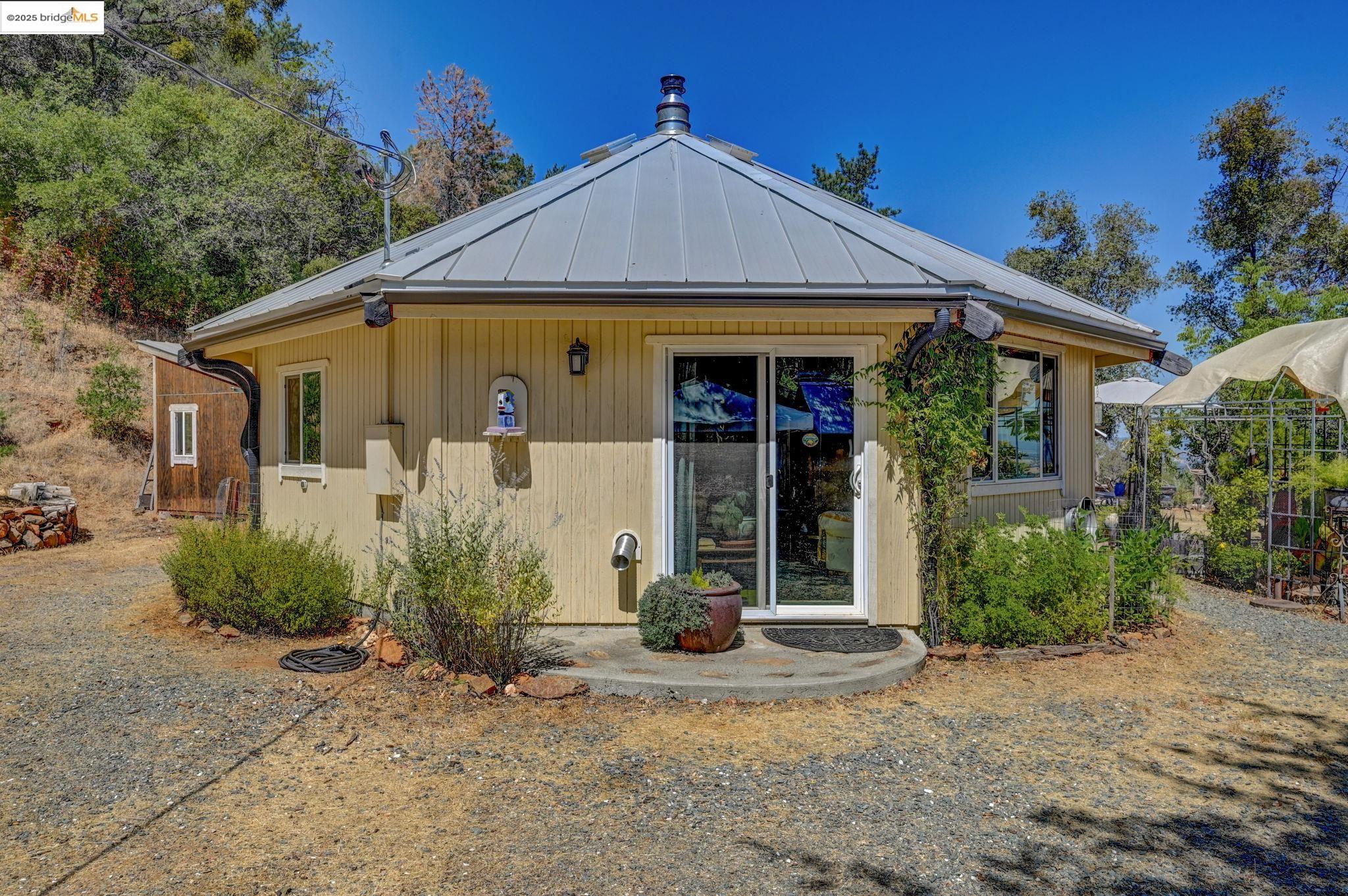 Detail Gallery Image 37 of 60 For 1244 Stallion Way, Angels Camp,  CA 95222 - 2 Beds | 1 Baths