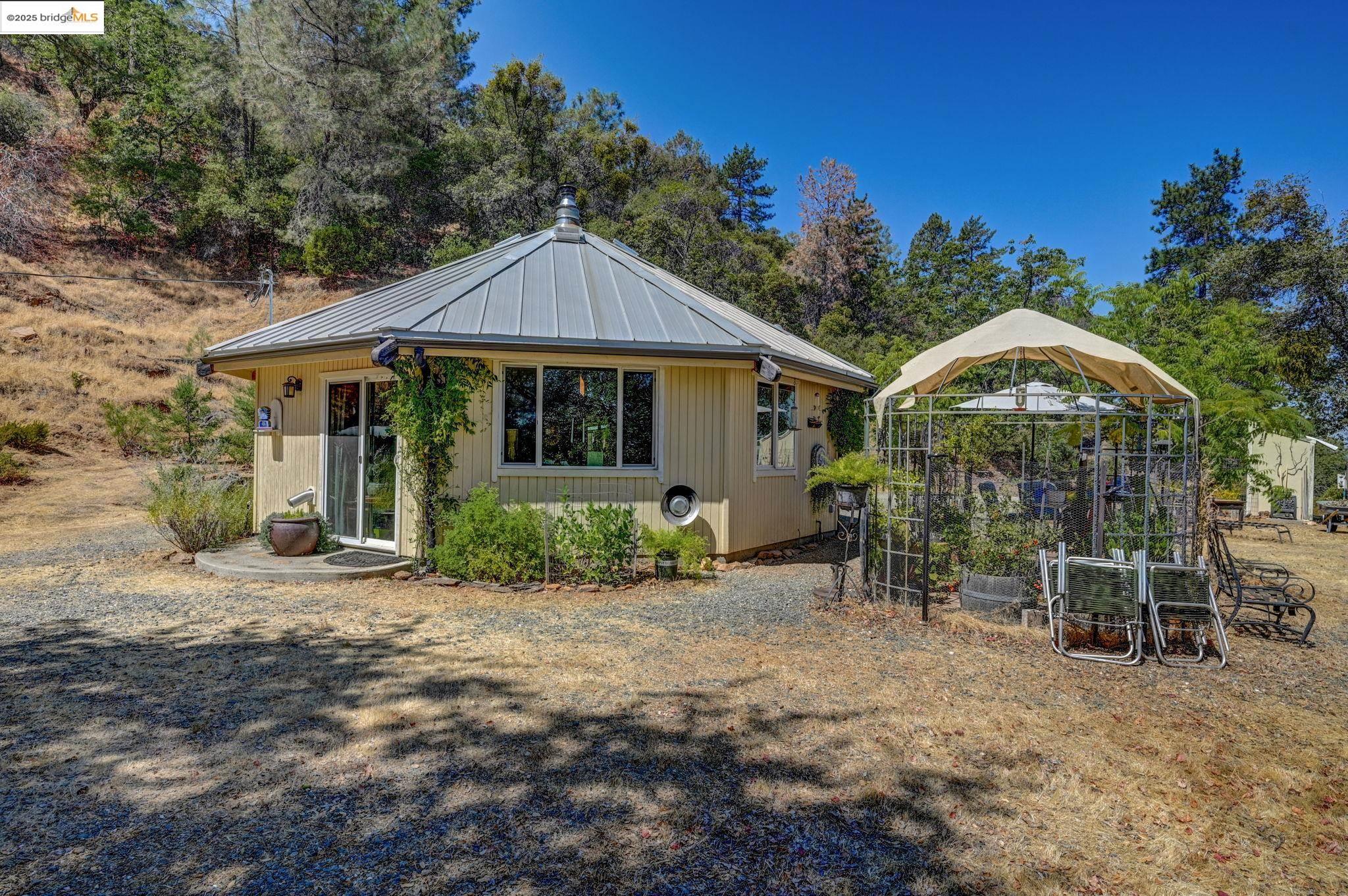 Detail Gallery Image 42 of 60 For 1244 Stallion Way, Angels Camp,  CA 95222 - 2 Beds | 1 Baths