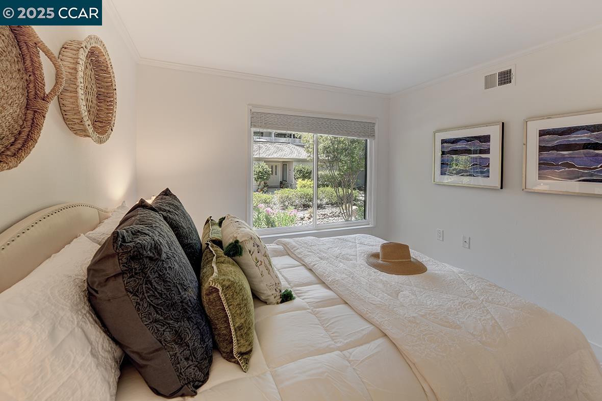 Detail Gallery Image 20 of 49 For 1112 Rockledge Ln #5,  Walnut Creek,  CA 94595 - 2 Beds | 1 Baths