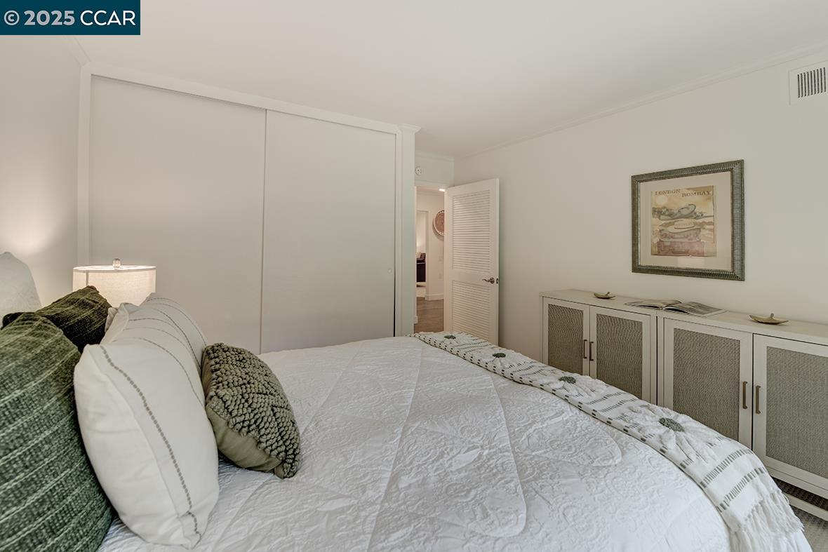 Detail Gallery Image 31 of 49 For 1112 Rockledge Ln #5,  Walnut Creek,  CA 94595 - 2 Beds | 1 Baths