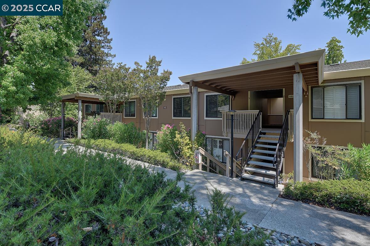 Detail Gallery Image 35 of 49 For 1112 Rockledge Ln #5,  Walnut Creek,  CA 94595 - 2 Beds | 1 Baths