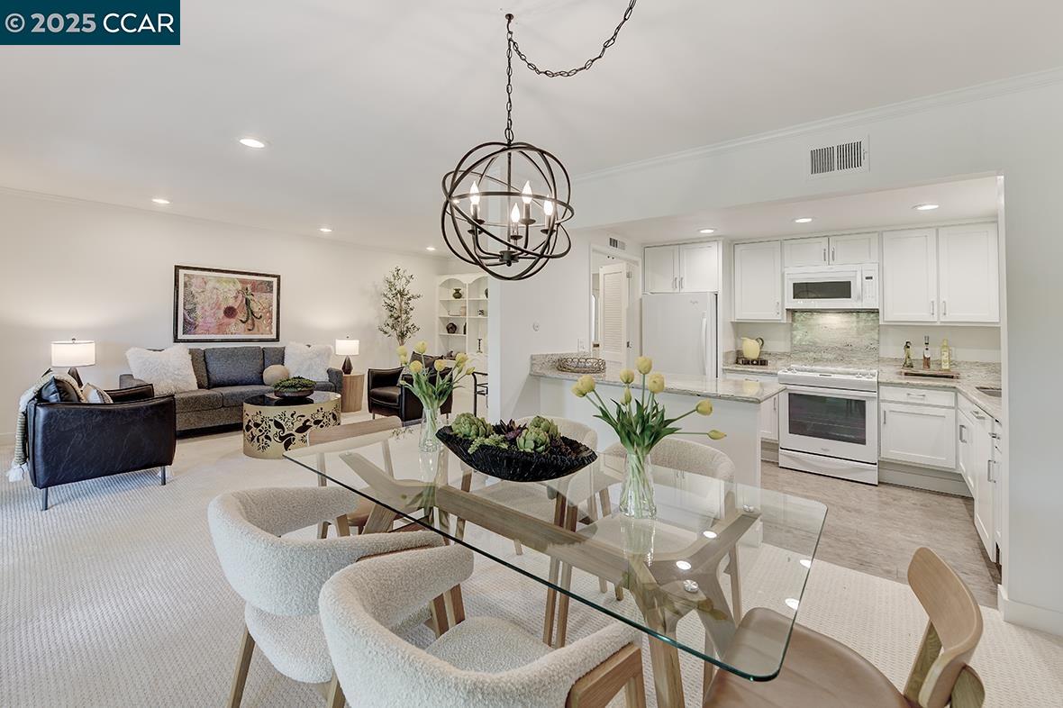 Detail Gallery Image 9 of 49 For 1112 Rockledge Ln #5,  Walnut Creek,  CA 94595 - 2 Beds | 1 Baths
