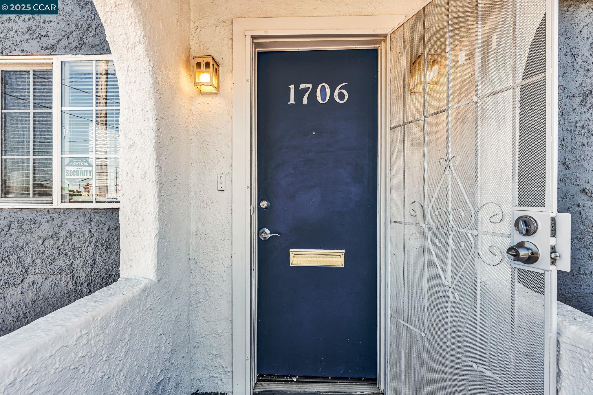 Detail Gallery Image 5 of 45 For 1706 14th St, San Pablo,  CA 94806-4313 - 3 Beds | 1 Baths