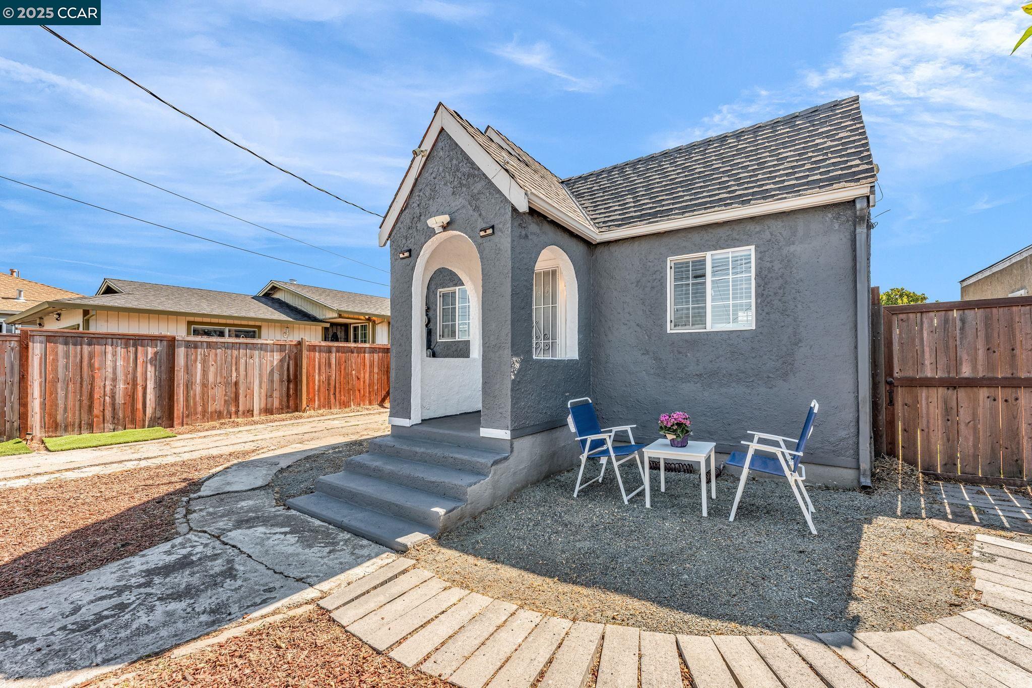 Detail Gallery Image 7 of 45 For 1706 14th St, San Pablo,  CA 94806-4313 - 3 Beds | 1 Baths
