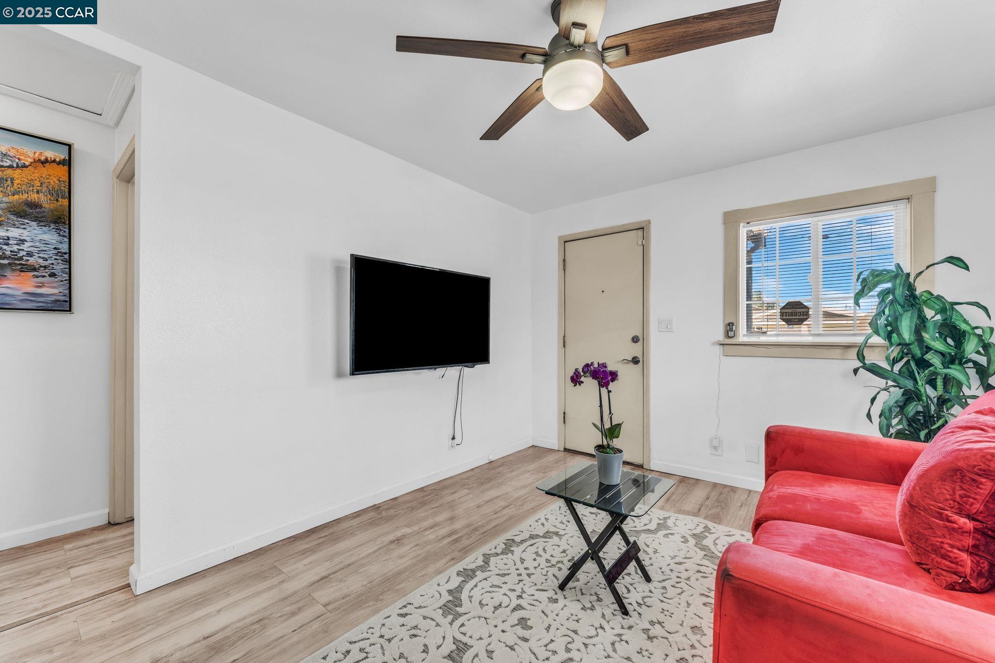 Detail Gallery Image 9 of 45 For 1706 14th St, San Pablo,  CA 94806-4313 - 3 Beds | 1 Baths