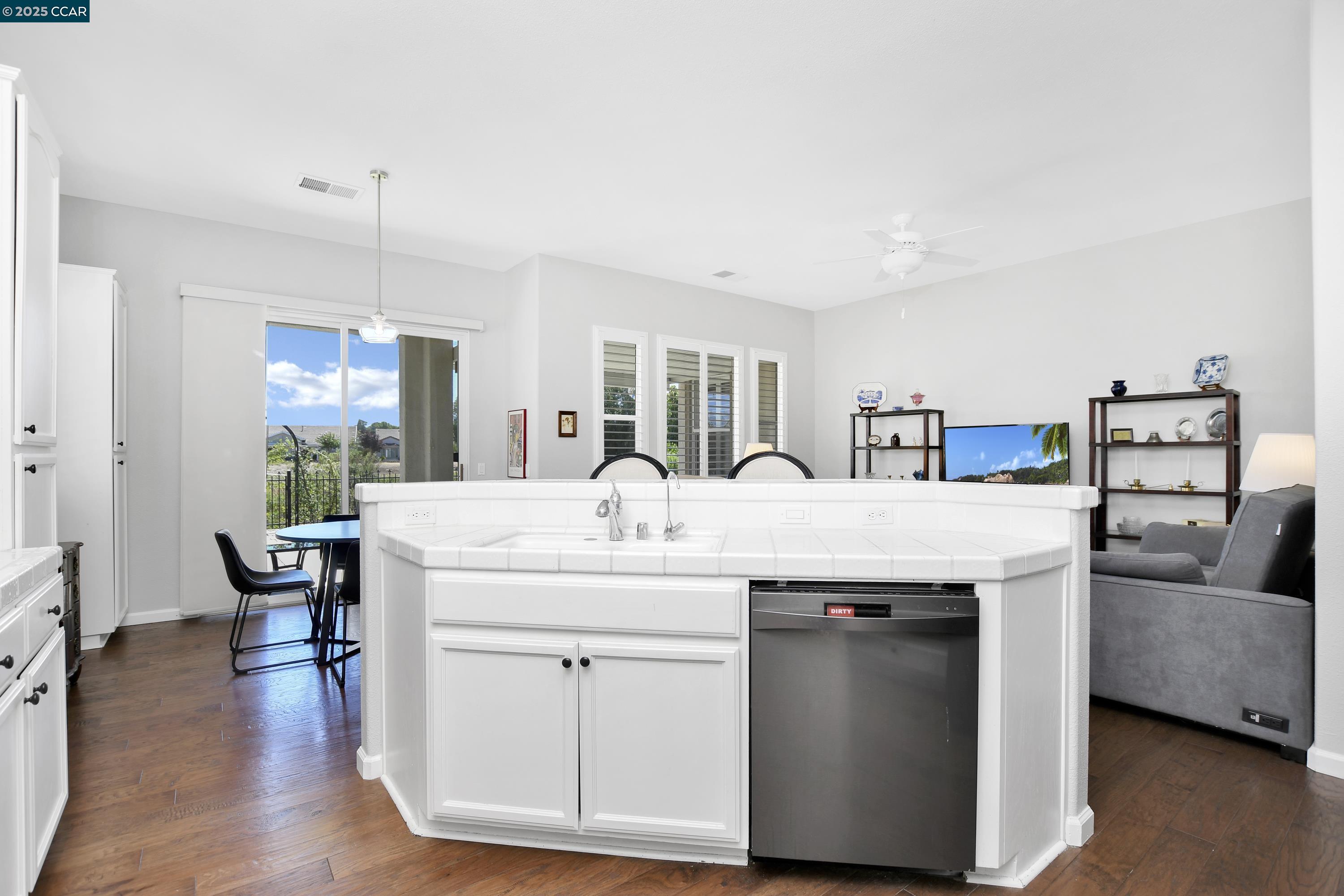 Detail Gallery Image 13 of 34 For 1820 Mariposa Way, Brentwood,  CA 94513 - 2 Beds | 2/1 Baths