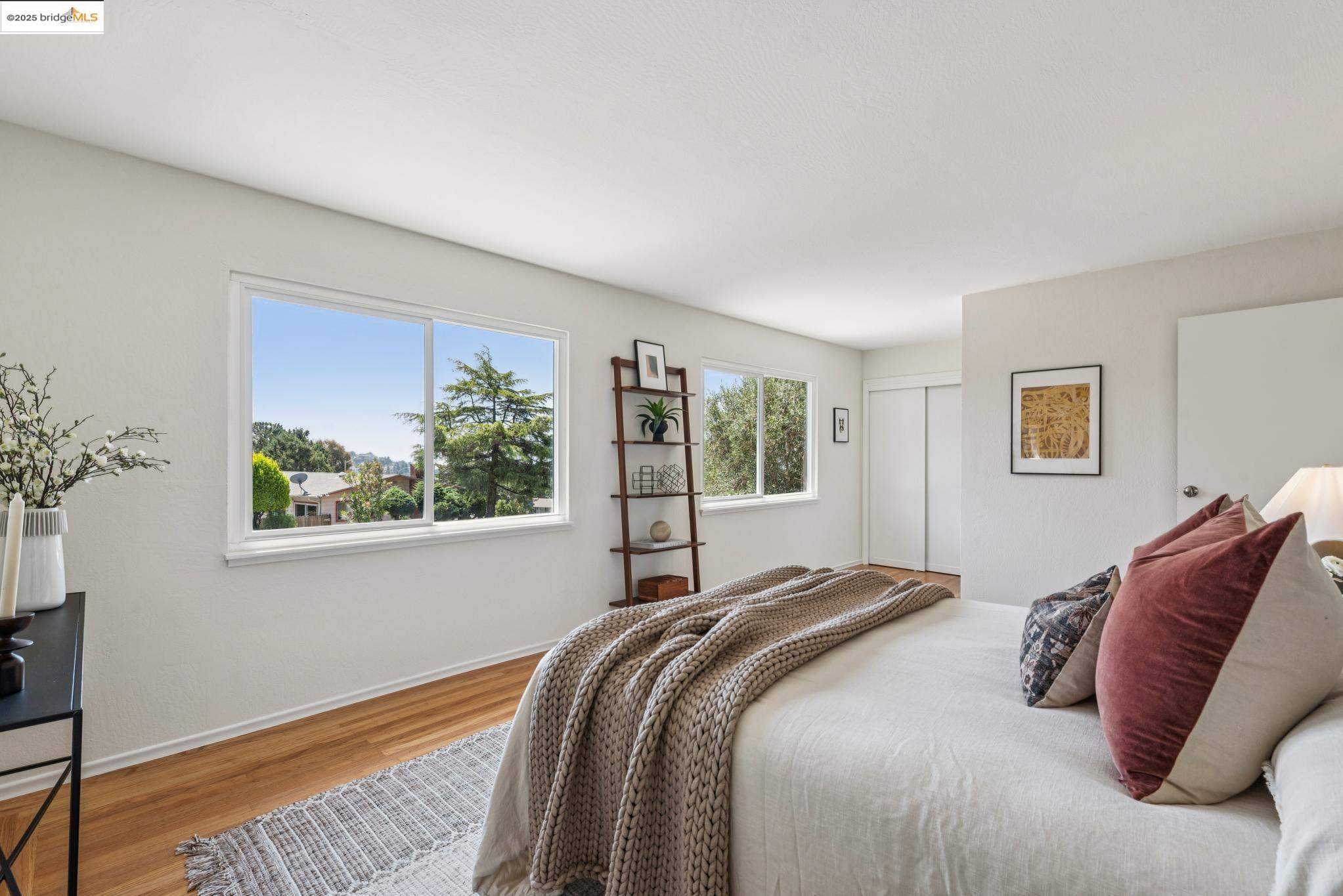 Detail Gallery Image 23 of 54 For 9 Yarmouth Ct, Oakland,  CA 94619 - 4 Beds | 3 Baths