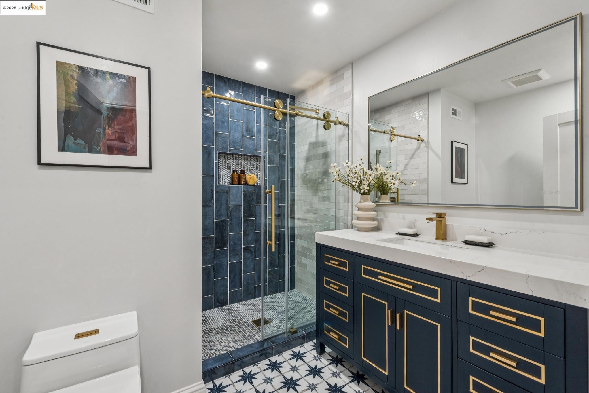 Detail Gallery Image 37 of 54 For 9 Yarmouth Ct, Oakland,  CA 94619 - 4 Beds | 3 Baths