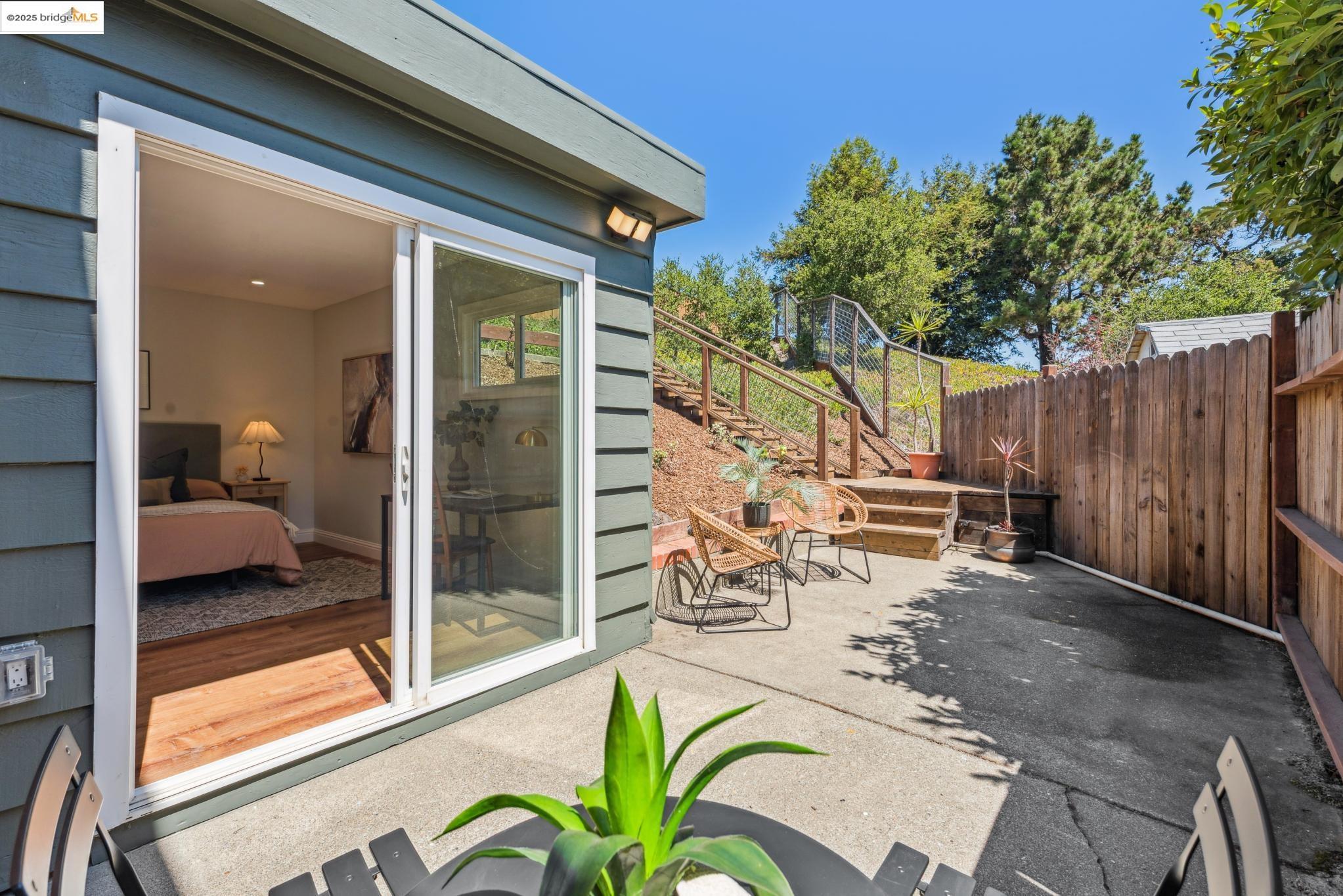 Detail Gallery Image 44 of 54 For 9 Yarmouth Ct, Oakland,  CA 94619 - 4 Beds | 3 Baths