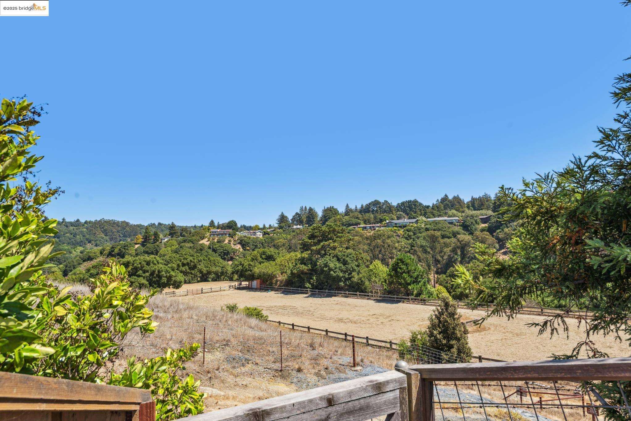 Detail Gallery Image 49 of 54 For 9 Yarmouth Ct, Oakland,  CA 94619 - 4 Beds | 3 Baths