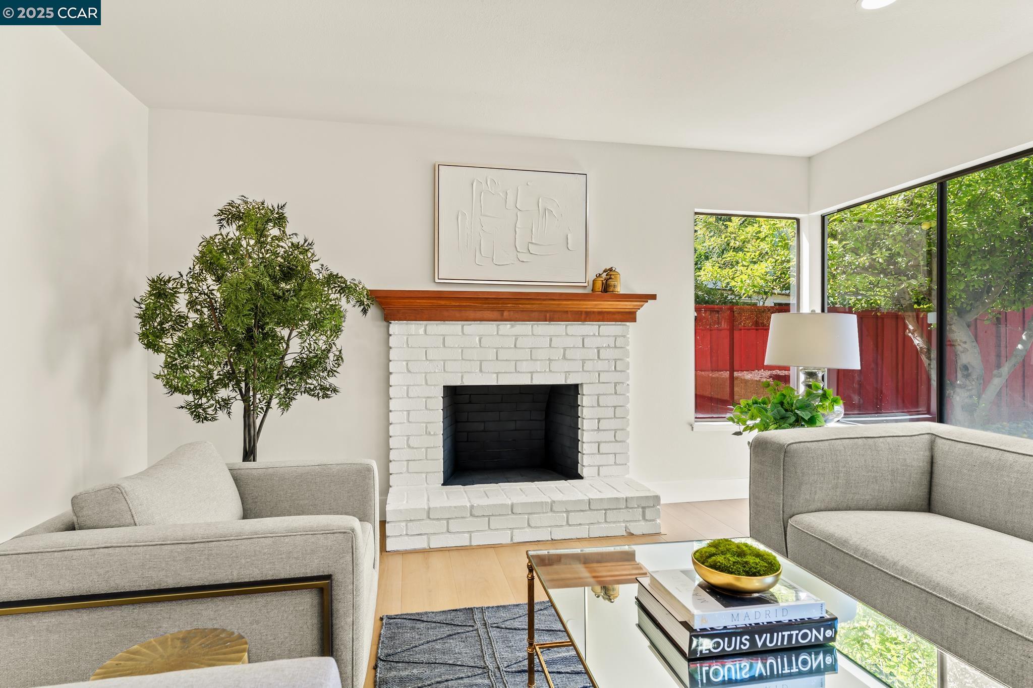Detail Gallery Image 21 of 59 For 32945 Regents Blvd, Union City,  CA 94587 - 4 Beds | 2/1 Baths