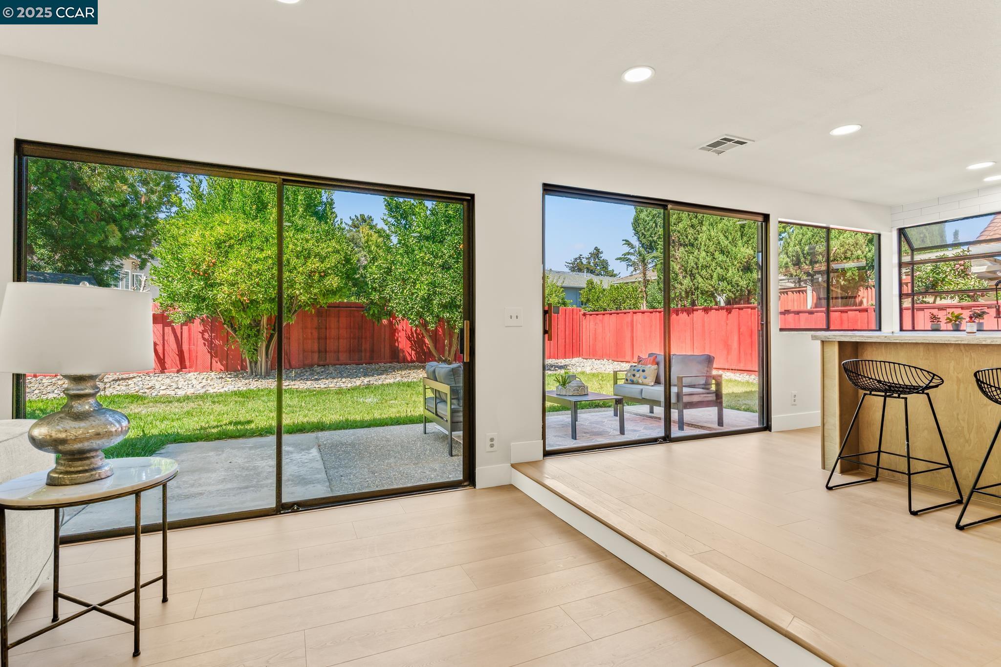 Detail Gallery Image 24 of 59 For 32945 Regents Blvd, Union City,  CA 94587 - 4 Beds | 2/1 Baths