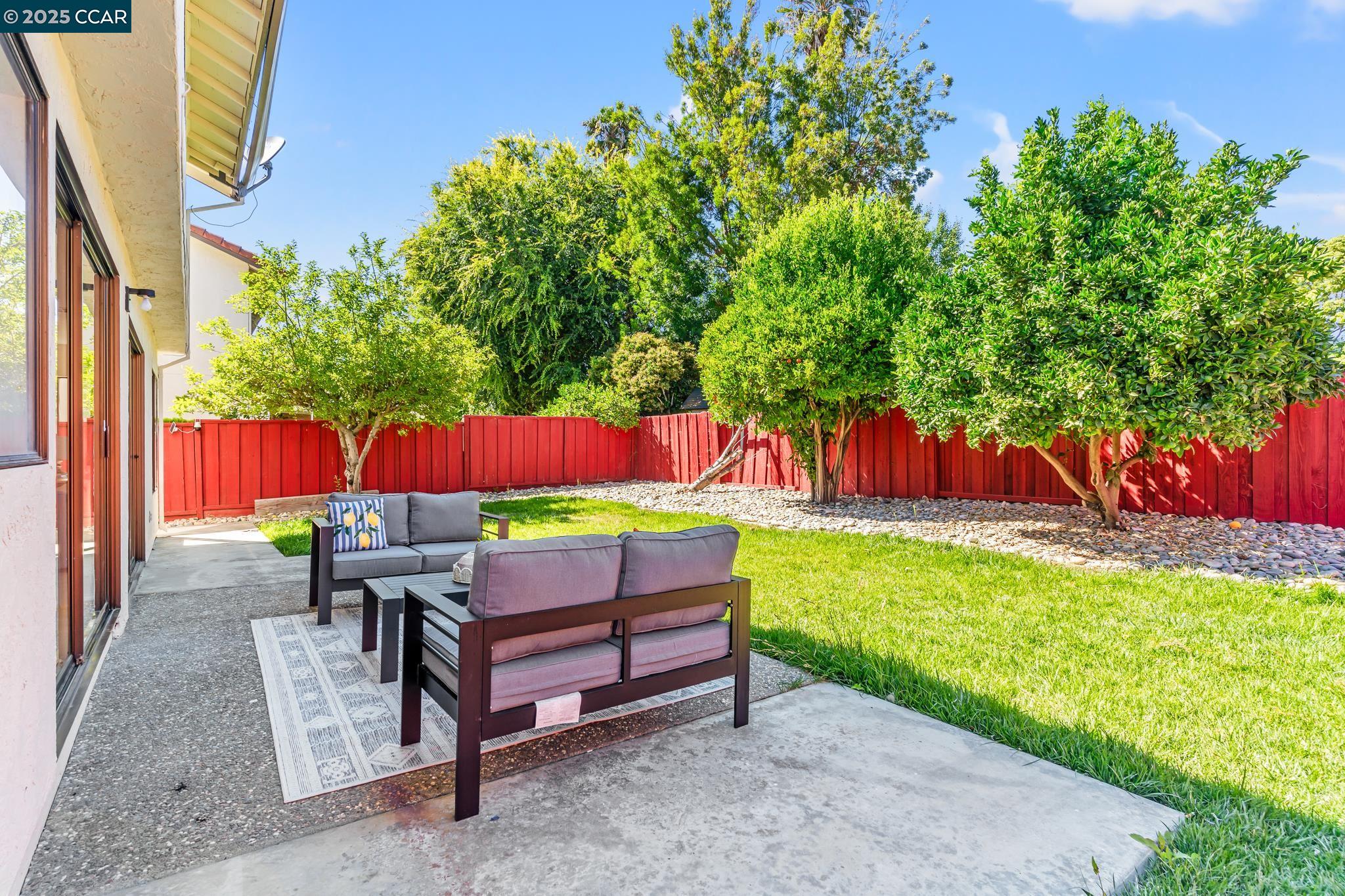 Detail Gallery Image 26 of 59 For 32945 Regents Blvd, Union City,  CA 94587 - 4 Beds | 2/1 Baths