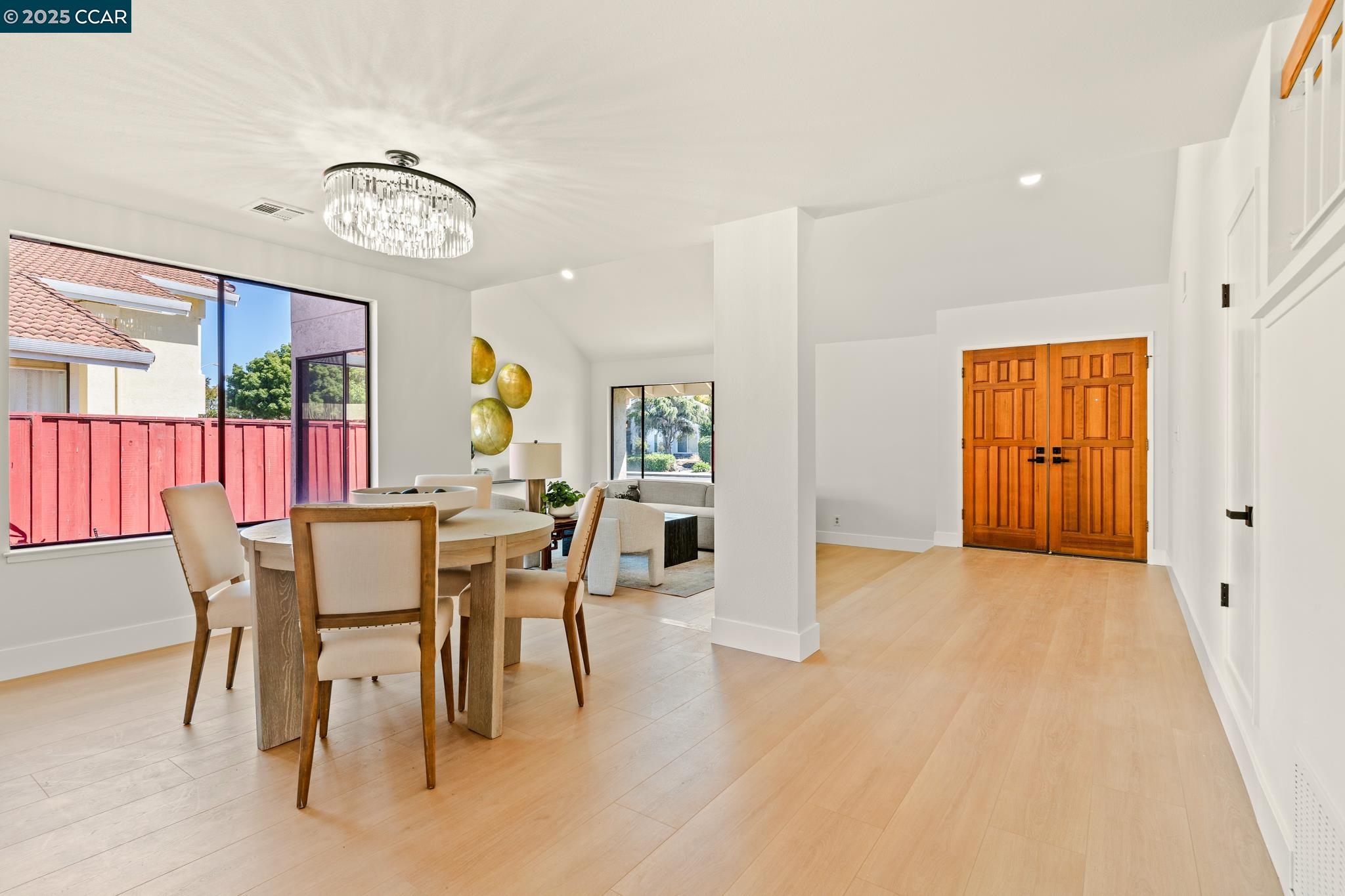 Detail Gallery Image 8 of 59 For 32945 Regents Blvd, Union City,  CA 94587 - 4 Beds | 2/1 Baths