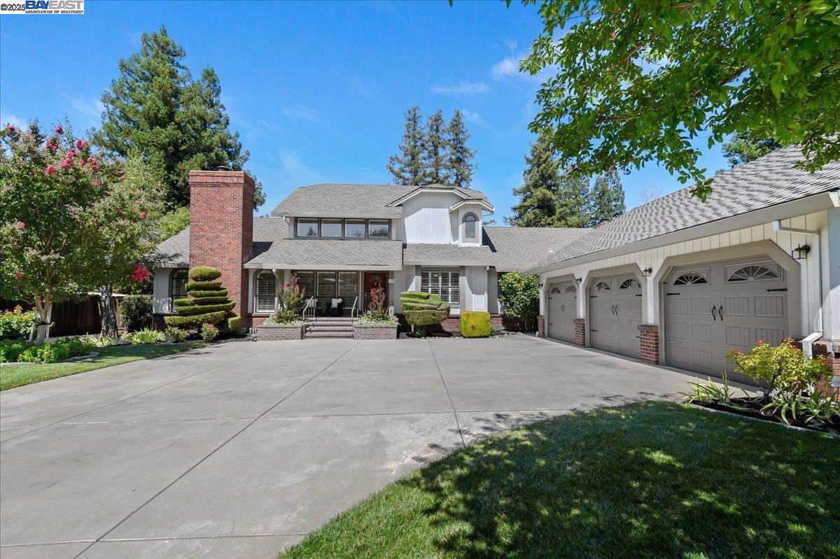 Detail Gallery Image 3 of 51 For 578 Regulus Rd, Livermore,  CA 94550 - 4 Beds | 3 Baths
