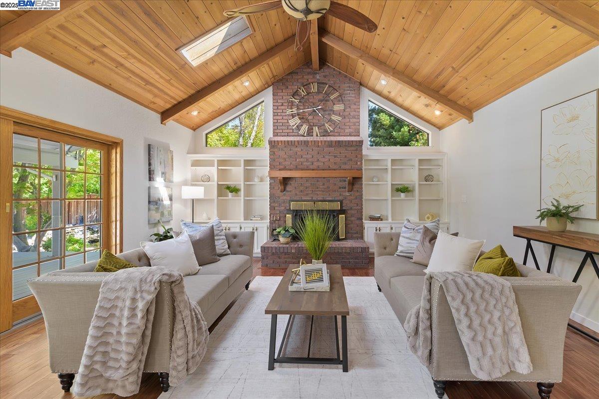 Detail Gallery Image 22 of 51 For 578 Regulus Rd, Livermore,  CA 94550 - 4 Beds | 3 Baths