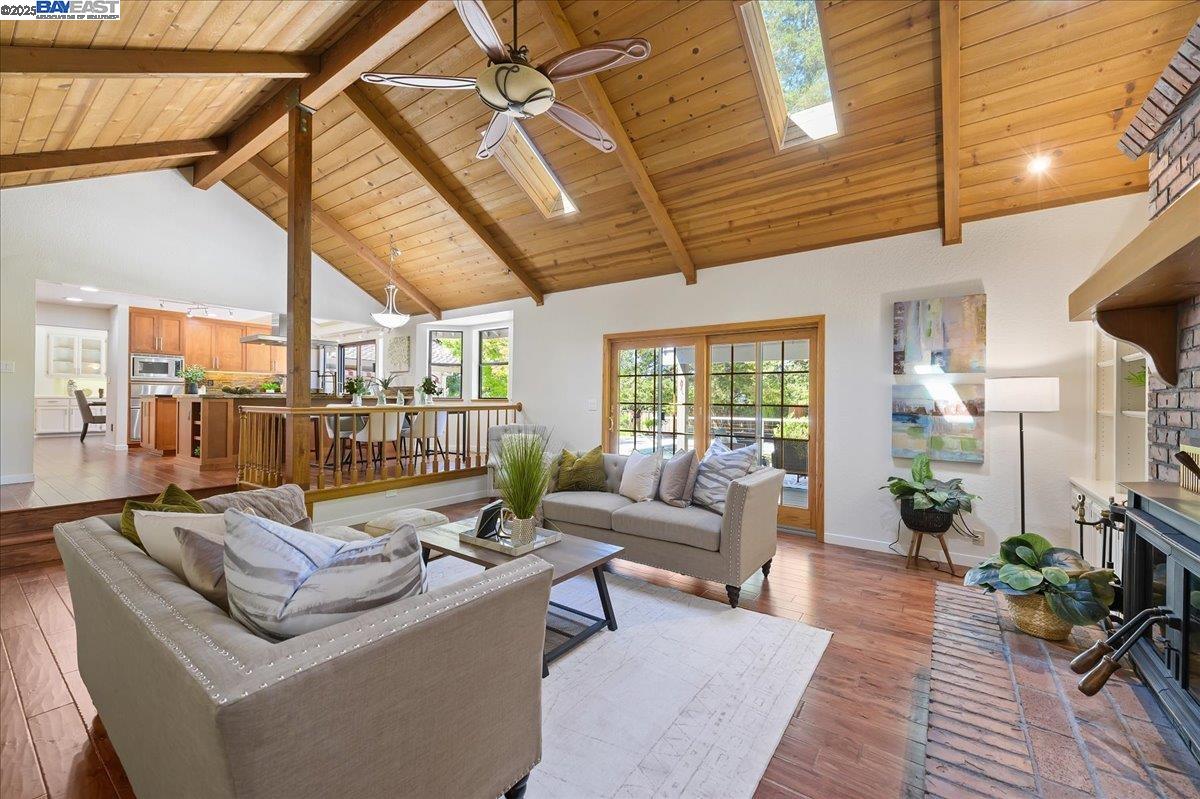 Detail Gallery Image 24 of 51 For 578 Regulus Rd, Livermore,  CA 94550 - 4 Beds | 3 Baths