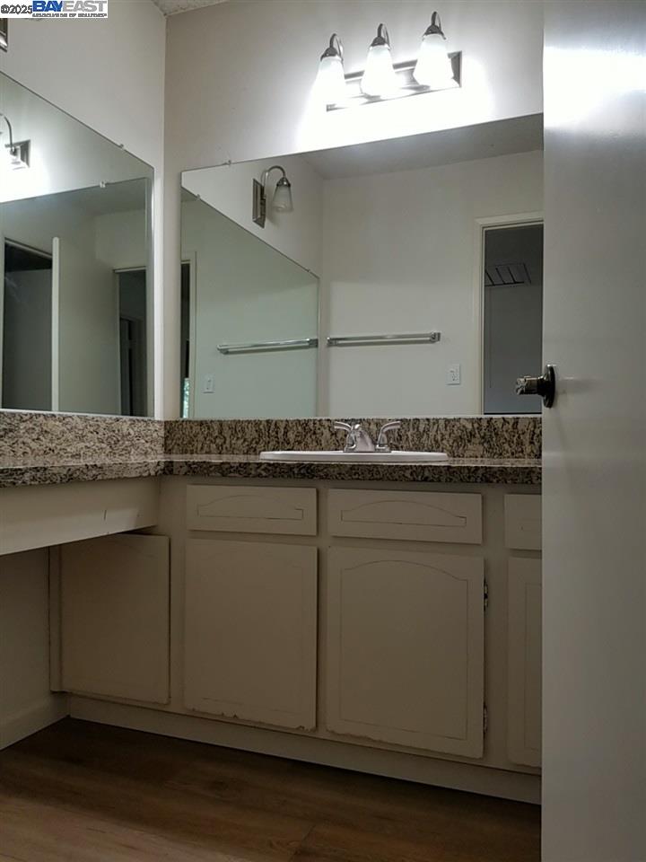 Detail Gallery Image 14 of 31 For 3181 Camdon Ct, Pleasanton,  CA 94588-3514 - 4 Beds | 3 Baths