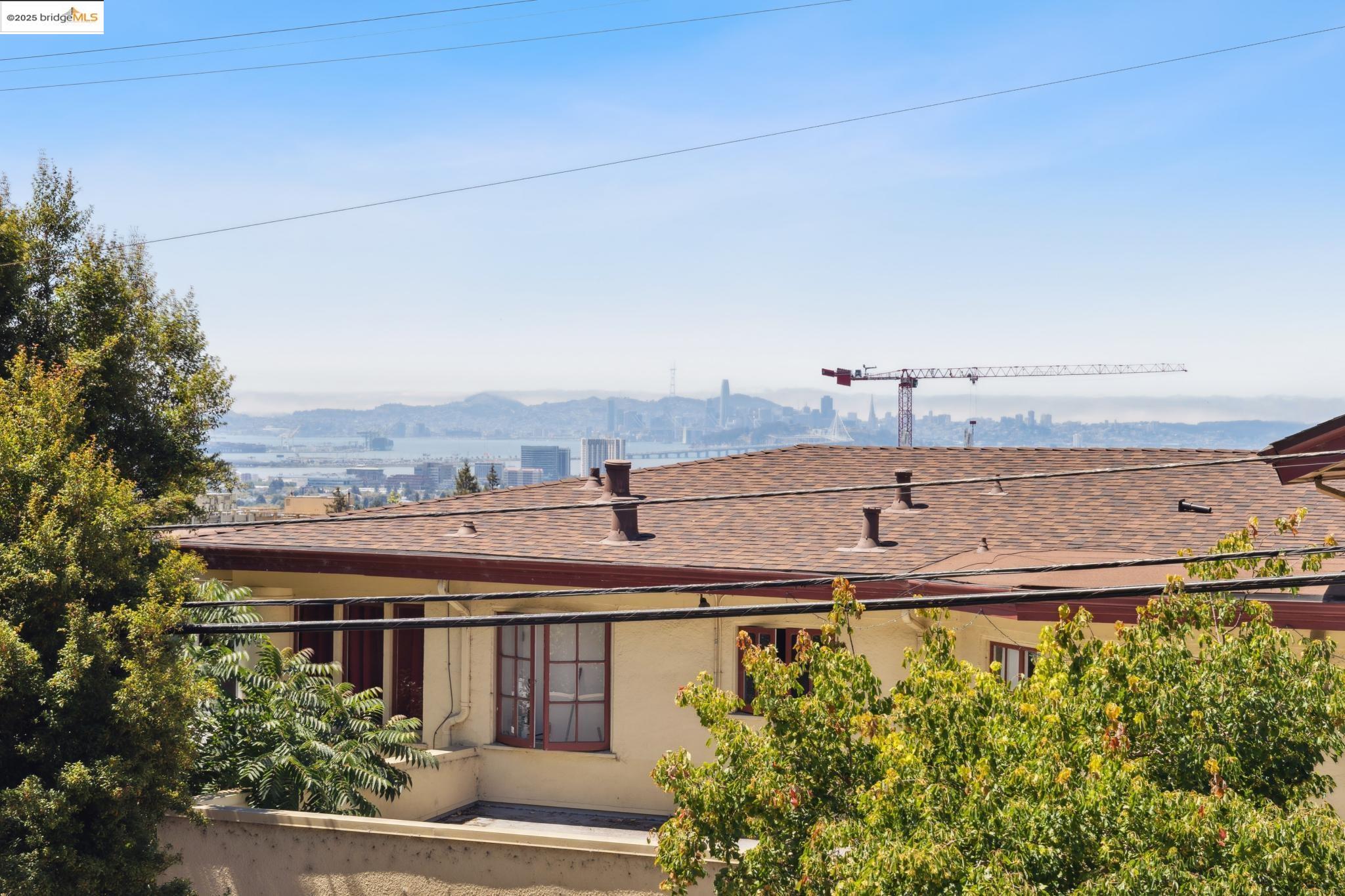 Detail Gallery Image 17 of 20 For 2 Panoramic Way #105,  Berkeley,  CA 94704 - 2 Beds | 1 Baths