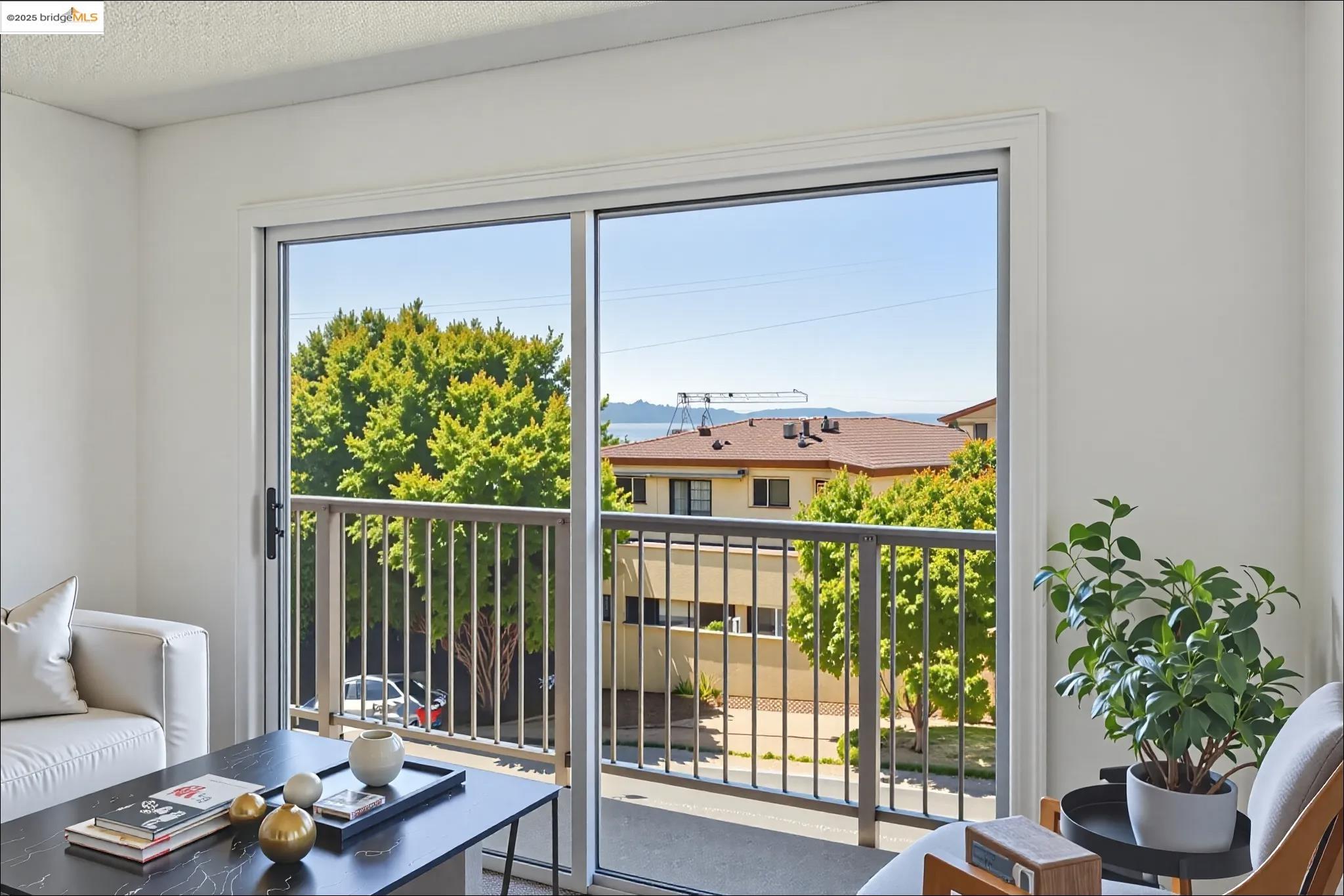 Detail Gallery Image 9 of 20 For 2 Panoramic Way #105,  Berkeley,  CA 94704 - 2 Beds | 1 Baths