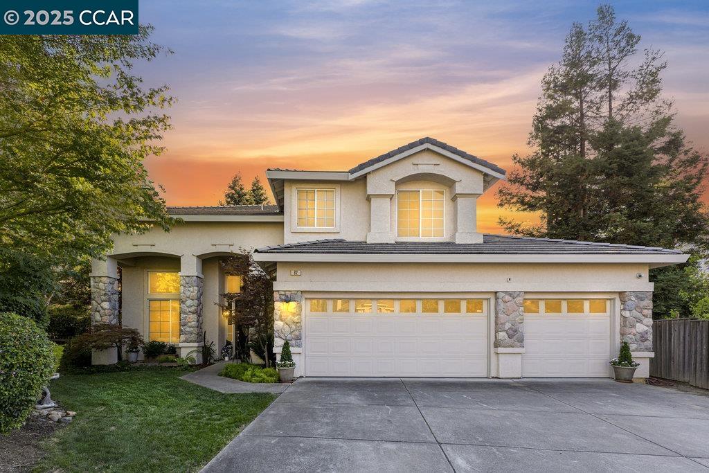 Detail Gallery Image 2 of 59 For 82 Bear Place, Clayton,  CA 94517 - 5 Beds | 3 Baths
