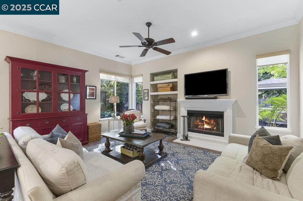 Detail Gallery Image 25 of 59 For 82 Bear Place, Clayton,  CA 94517 - 5 Beds | 3 Baths