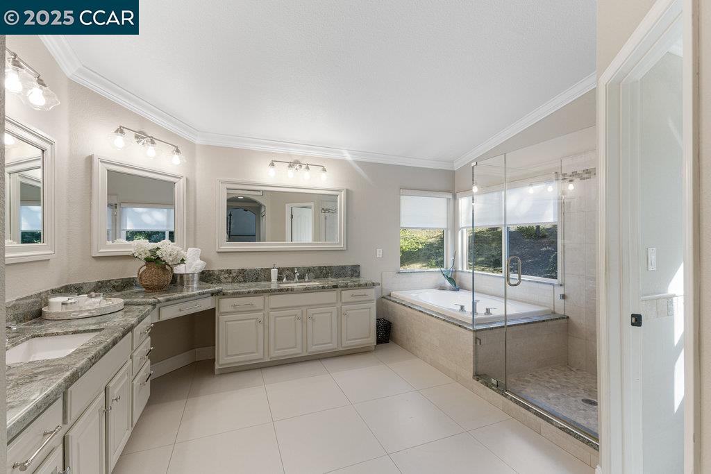 Detail Gallery Image 35 of 59 For 82 Bear Place, Clayton,  CA 94517 - 5 Beds | 3 Baths