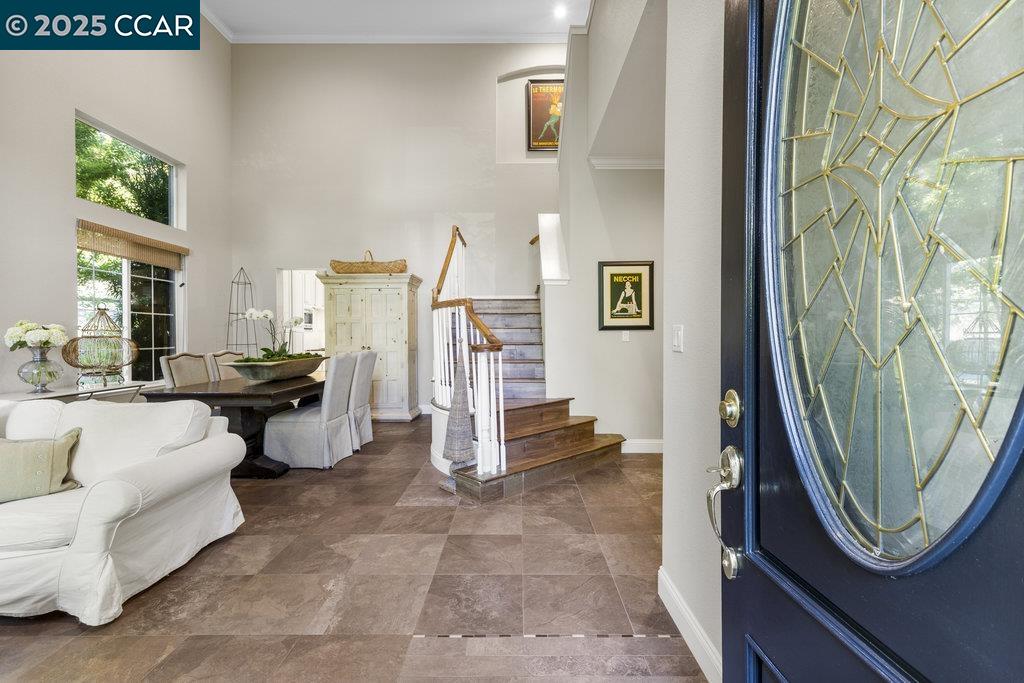 Detail Gallery Image 7 of 59 For 82 Bear Place, Clayton,  CA 94517 - 5 Beds | 3 Baths