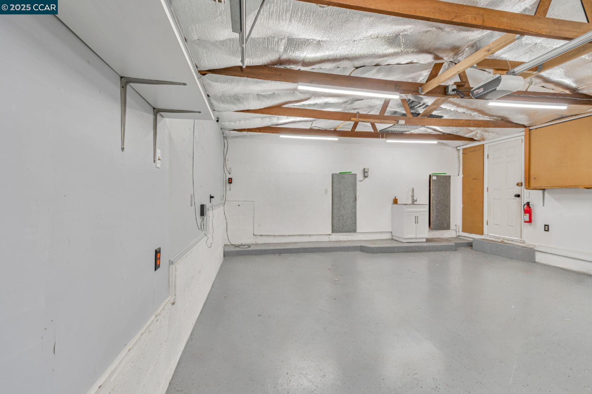 Detail Gallery Image 31 of 34 For 3620 Harbor View Ave, Oakland,  CA 94619 - 3 Beds | 2 Baths