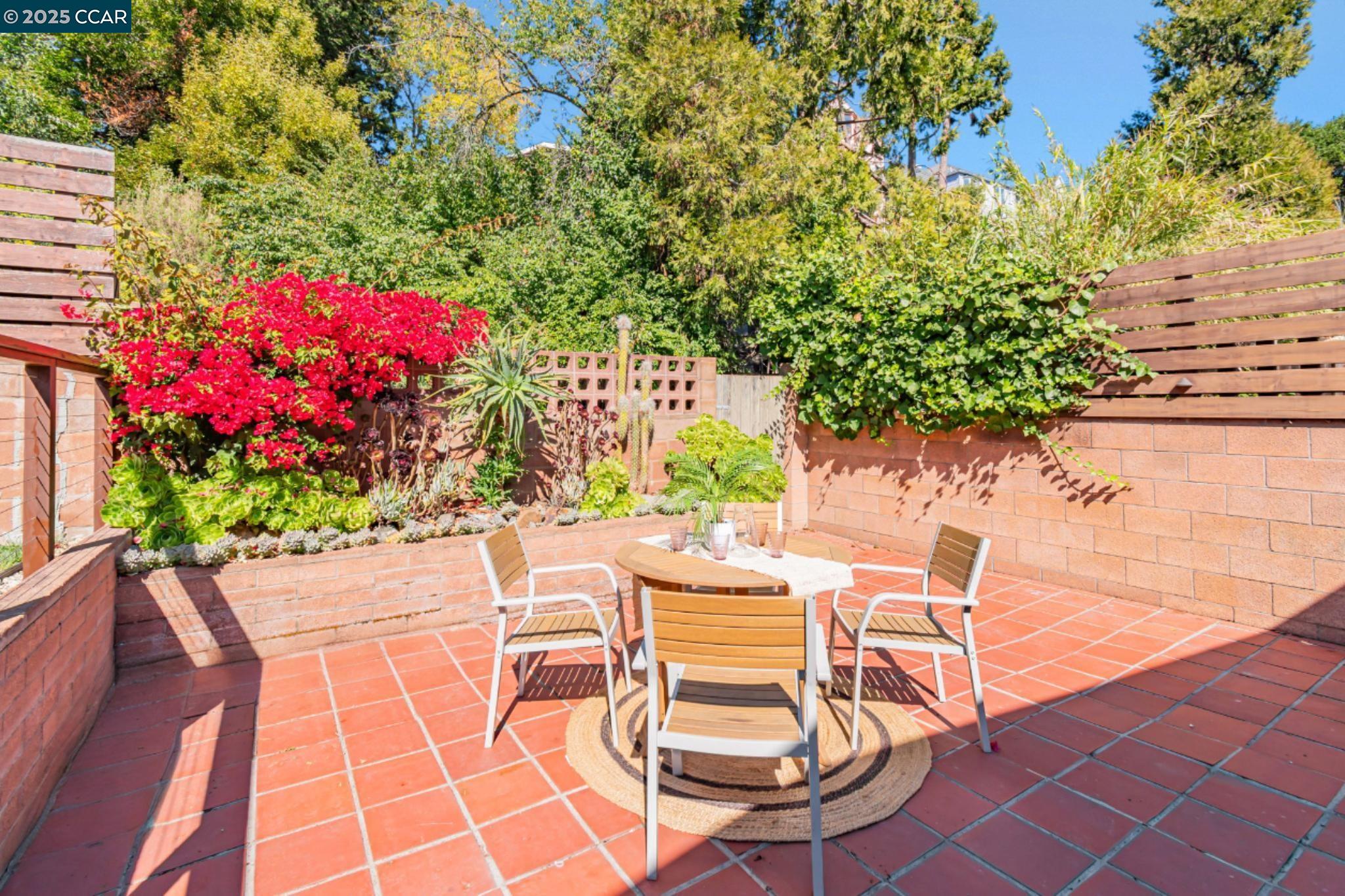 Detail Gallery Image 33 of 34 For 3620 Harbor View Ave, Oakland,  CA 94619 - 3 Beds | 2 Baths
