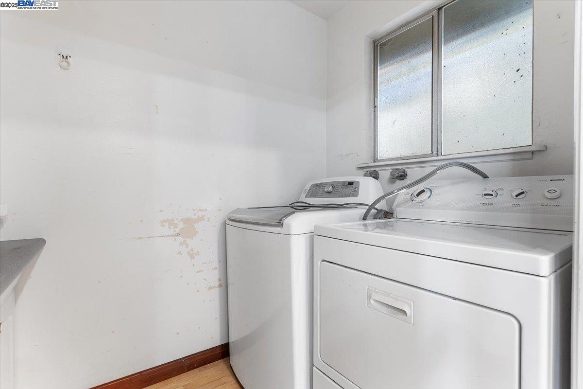 Detail Gallery Image 19 of 60 For 3491 Middleton Ave, Castro Valley,  CA 94546 - 5 Beds | 3/1 Baths