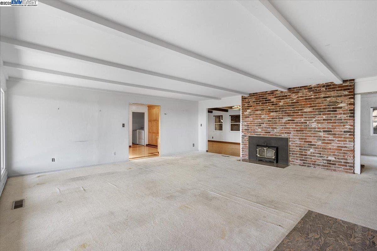 Detail Gallery Image 6 of 60 For 3491 Middleton Ave, Castro Valley,  CA 94546 - 5 Beds | 3/1 Baths
