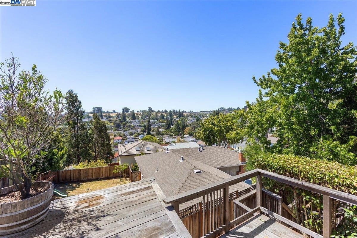 Detail Gallery Image 51 of 60 For 3491 Middleton Ave, Castro Valley,  CA 94546 - 5 Beds | 3/1 Baths