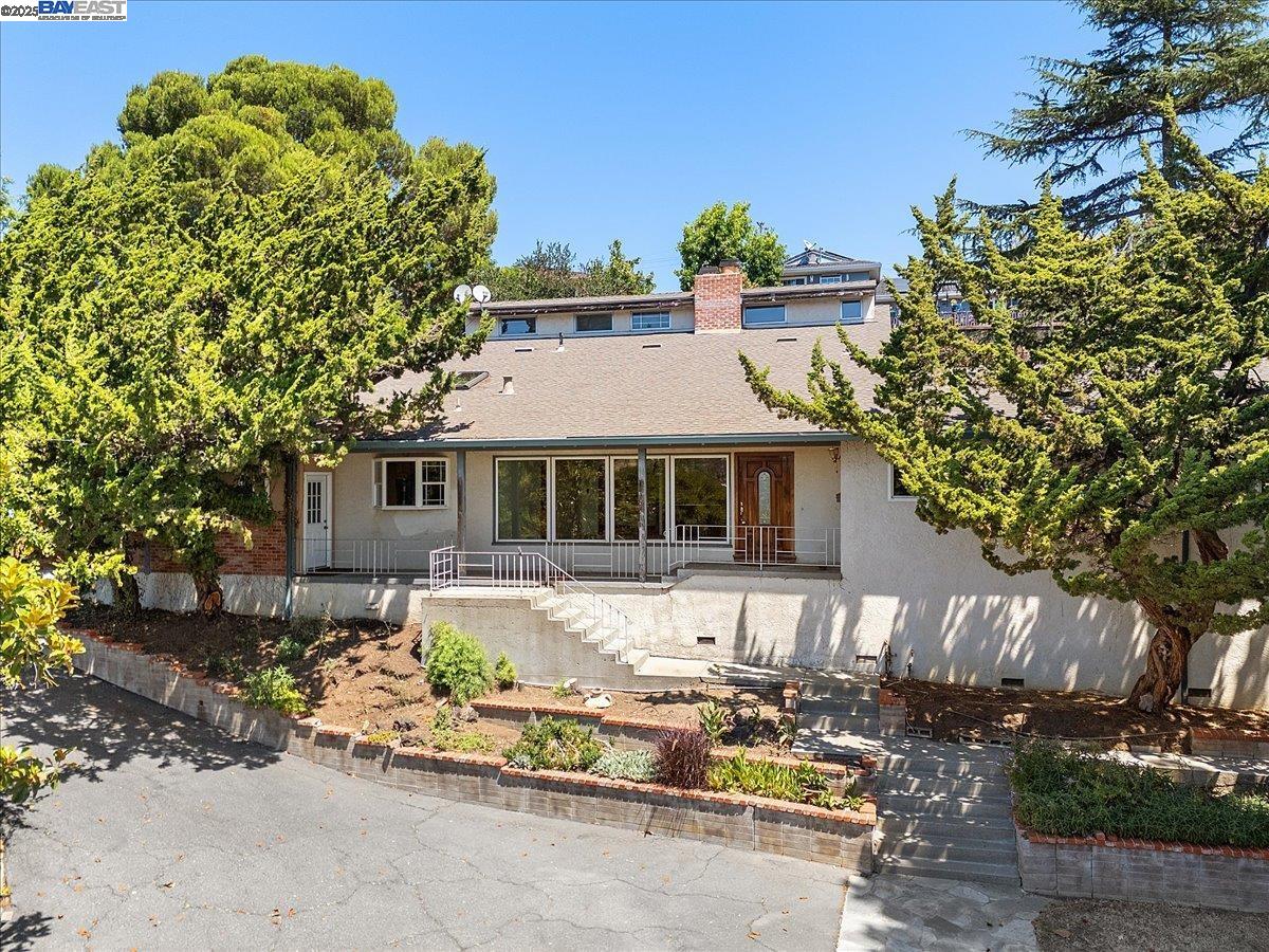 Detail Gallery Image 55 of 60 For 3491 Middleton Ave, Castro Valley,  CA 94546 - 5 Beds | 3/1 Baths