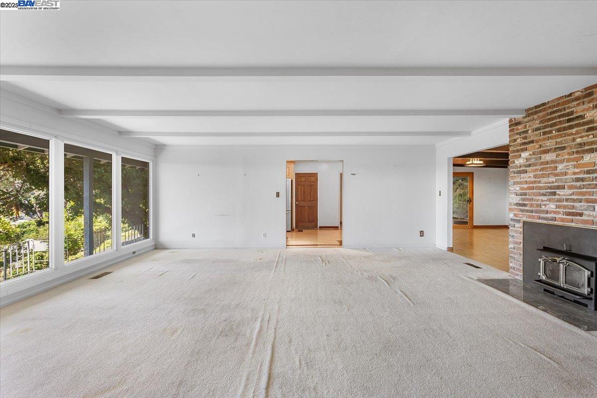 Detail Gallery Image 7 of 60 For 3491 Middleton Ave, Castro Valley,  CA 94546 - 5 Beds | 3/1 Baths