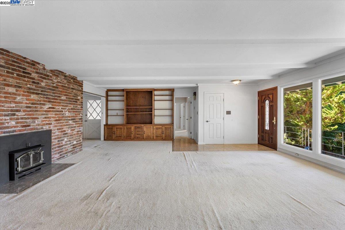 Detail Gallery Image 8 of 60 For 3491 Middleton Ave, Castro Valley,  CA 94546 - 5 Beds | 3/1 Baths