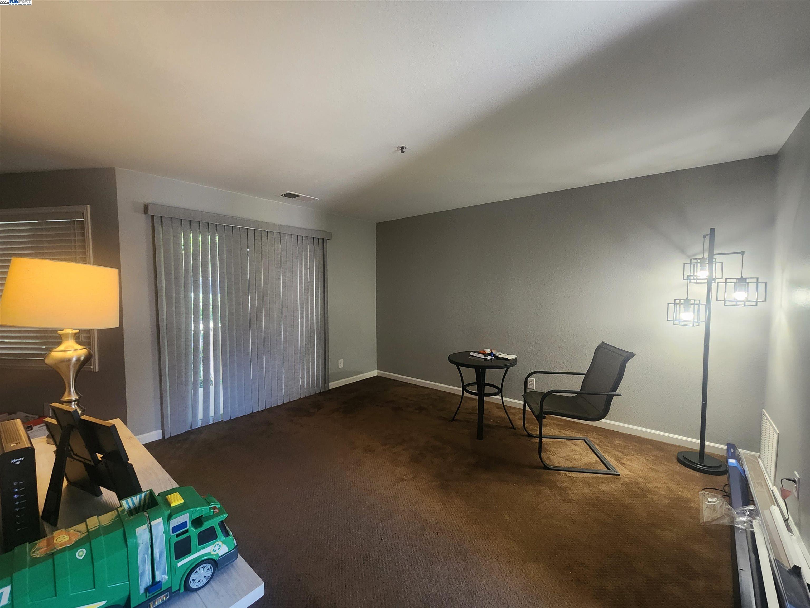 Detail Gallery Image 2 of 17 For 342 Chris Cmn #101,  Livermore,  CA 94550 - 1 Beds | 1 Baths