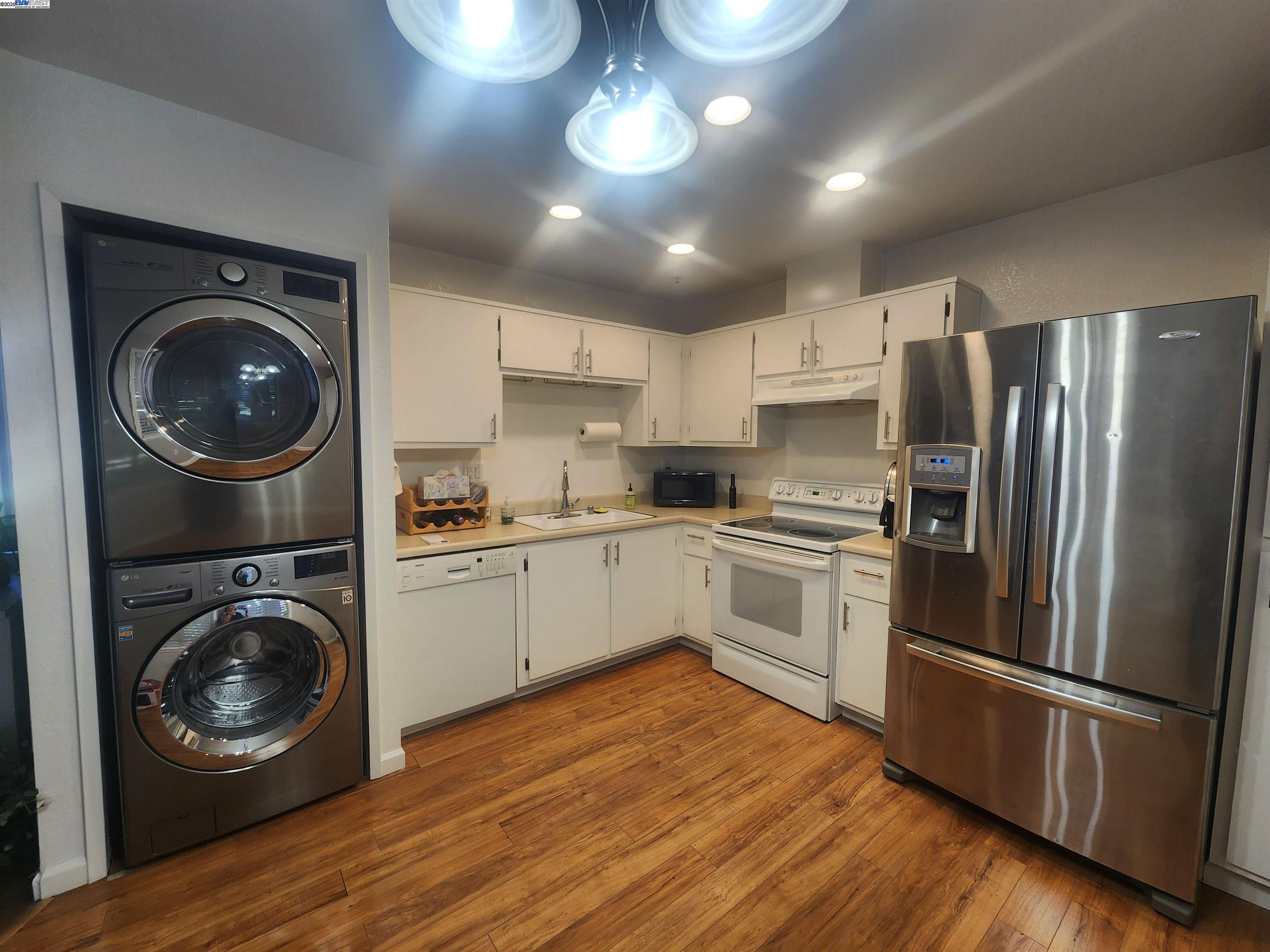 Detail Gallery Image 6 of 17 For 342 Chris Cmn #101,  Livermore,  CA 94550 - 1 Beds | 1 Baths