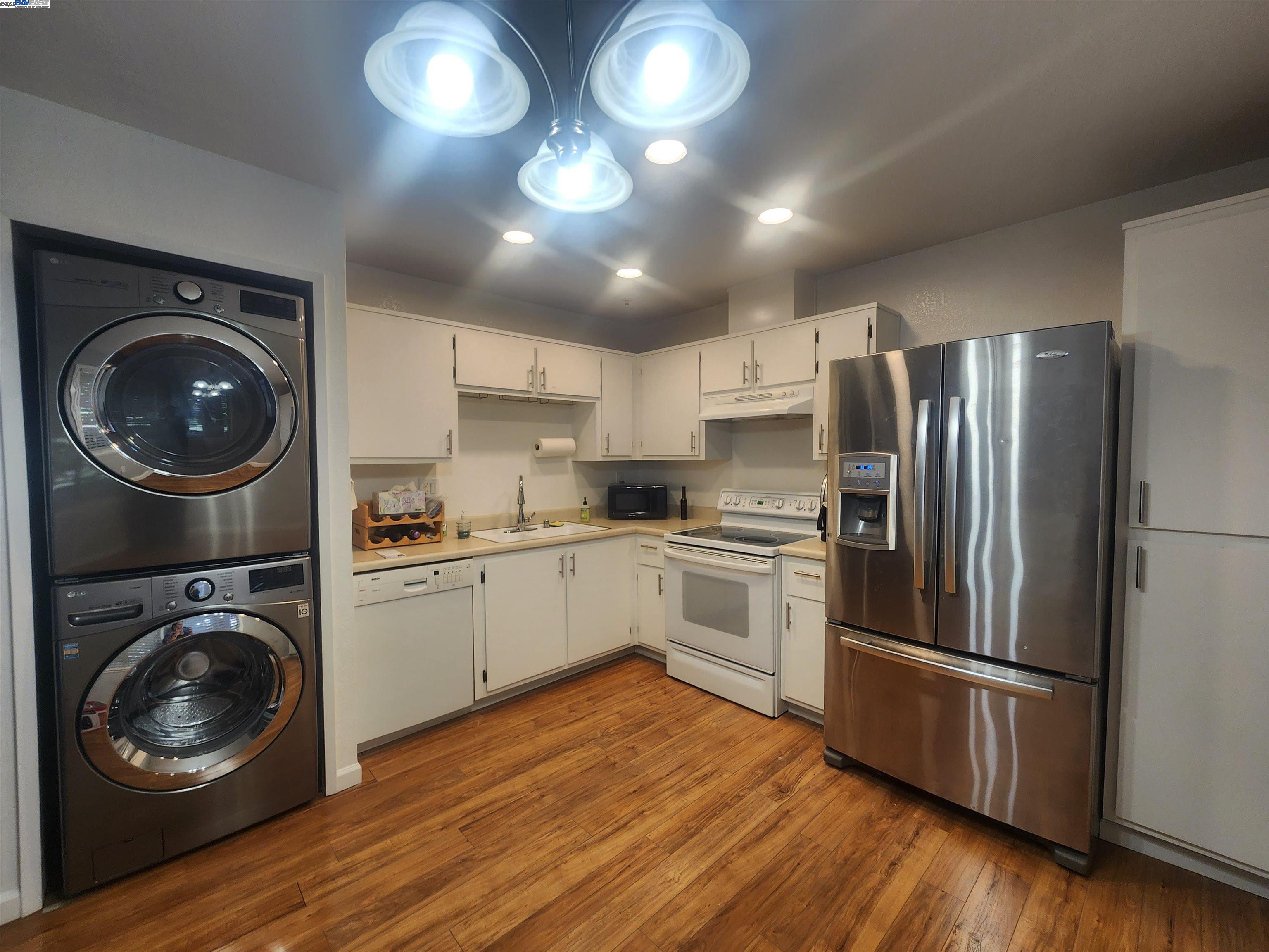Detail Gallery Image 7 of 17 For 342 Chris Cmn #101,  Livermore,  CA 94550 - 1 Beds | 1 Baths