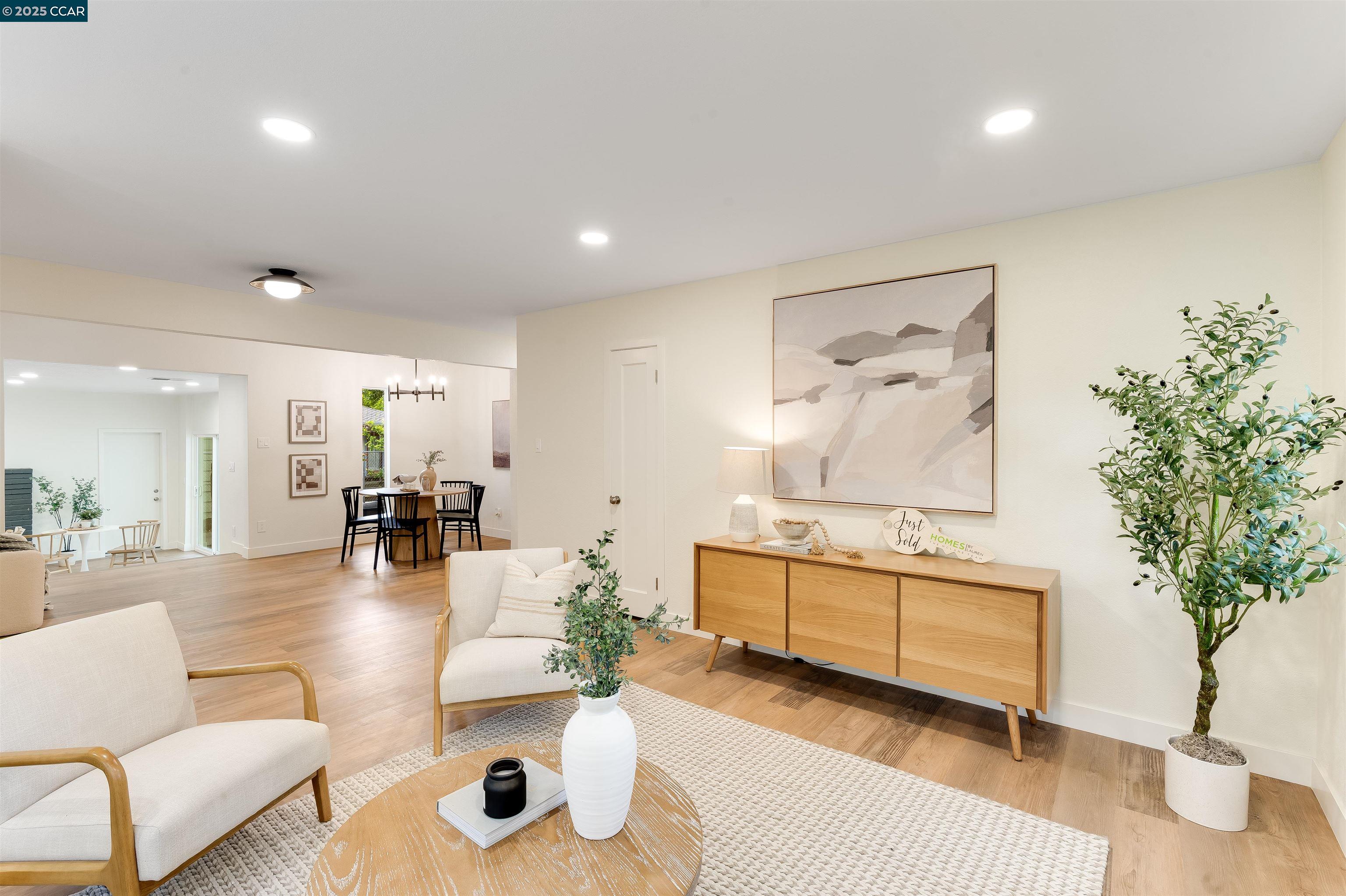 Detail Gallery Image 5 of 28 For 356 Kottinger Dr, Pleasanton,  CA 94566 - 4 Beds | 2 Baths