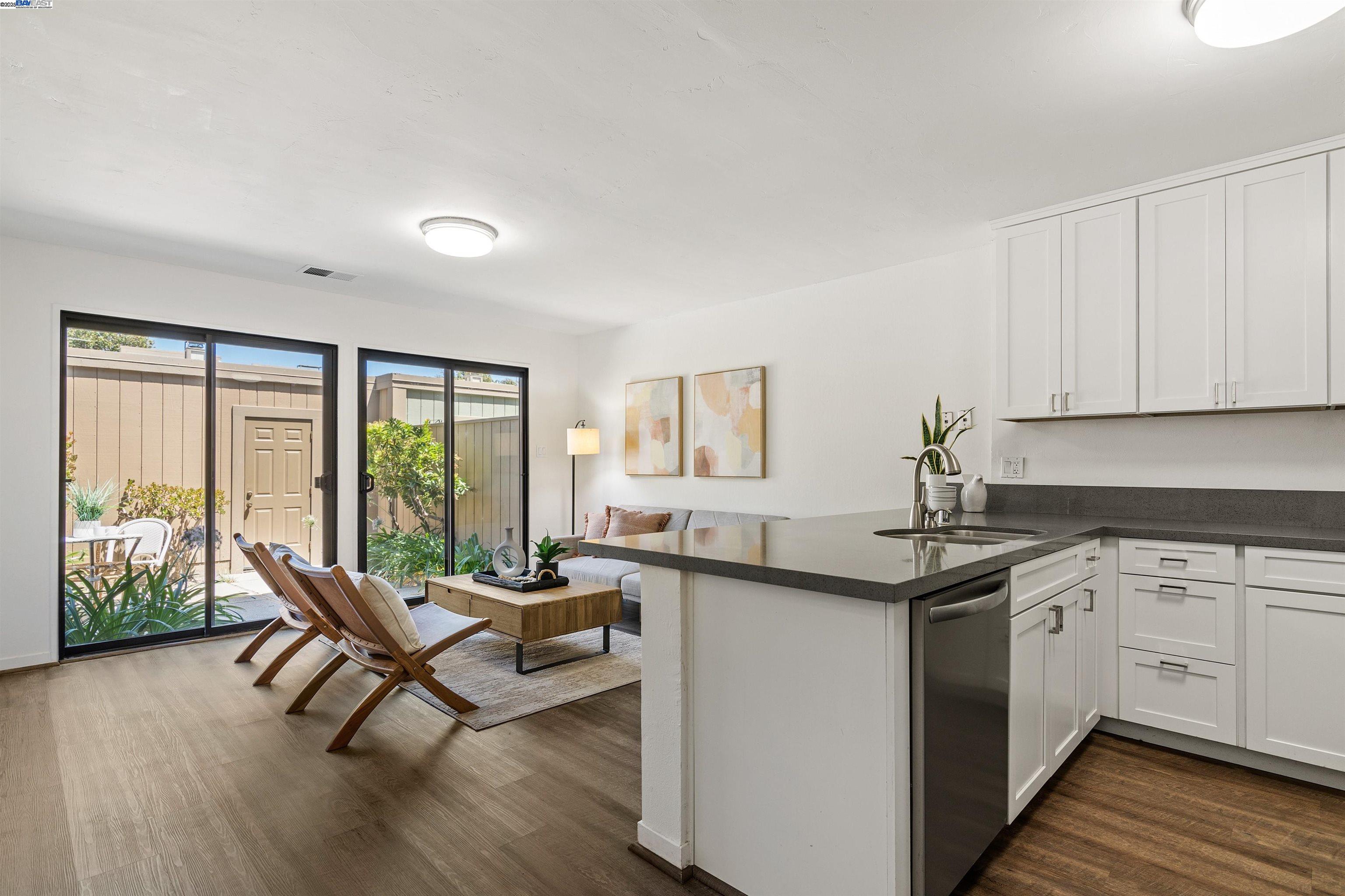 Photo #12: 41108459 Listing: Photo #12