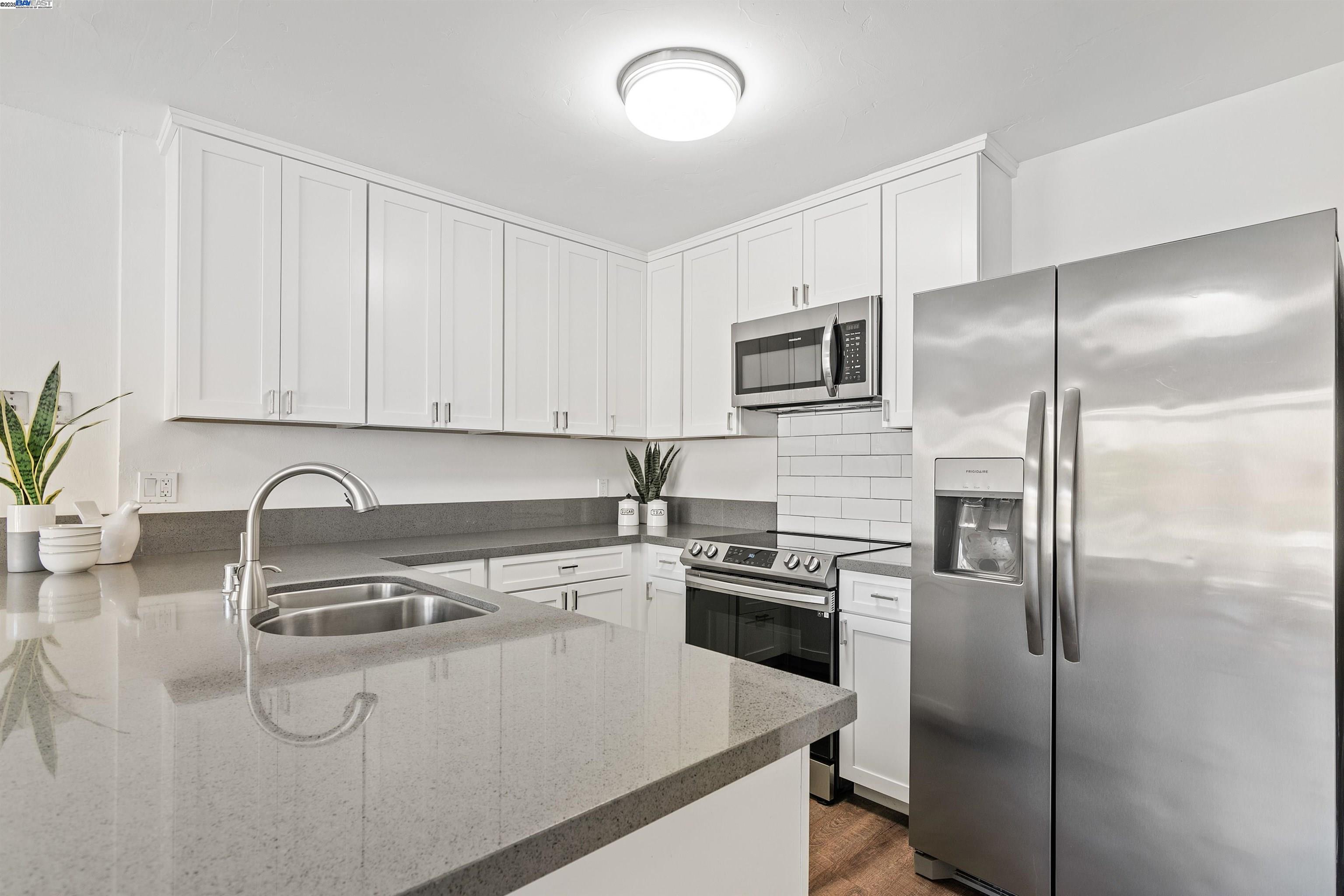 Photo #13: 41108459 Listing: Photo #13