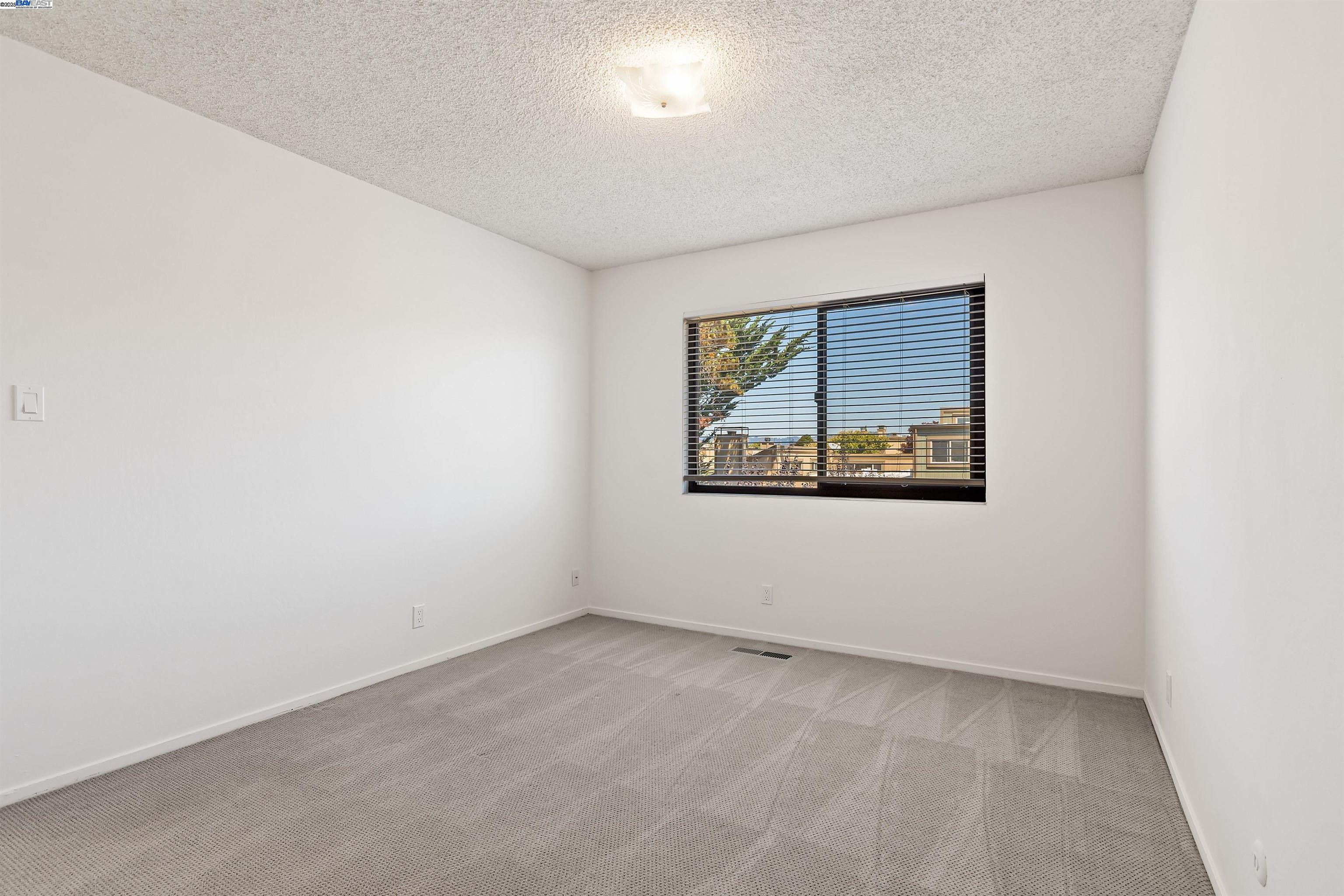 Photo #34: 41108459 Listing: Photo #34